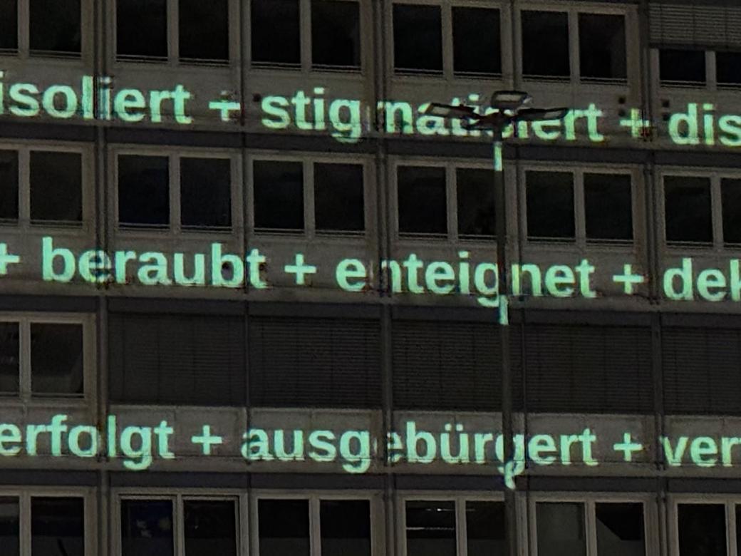 Zentraler Bestandteil des Trierer Gedenkens war die großflächige Projektion