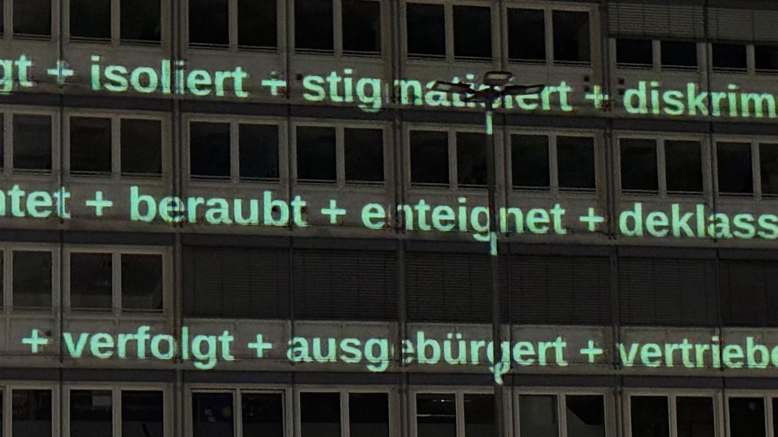 Zentraler Bestandteil des Trierer Gedenkens war die großflächige Projektion
