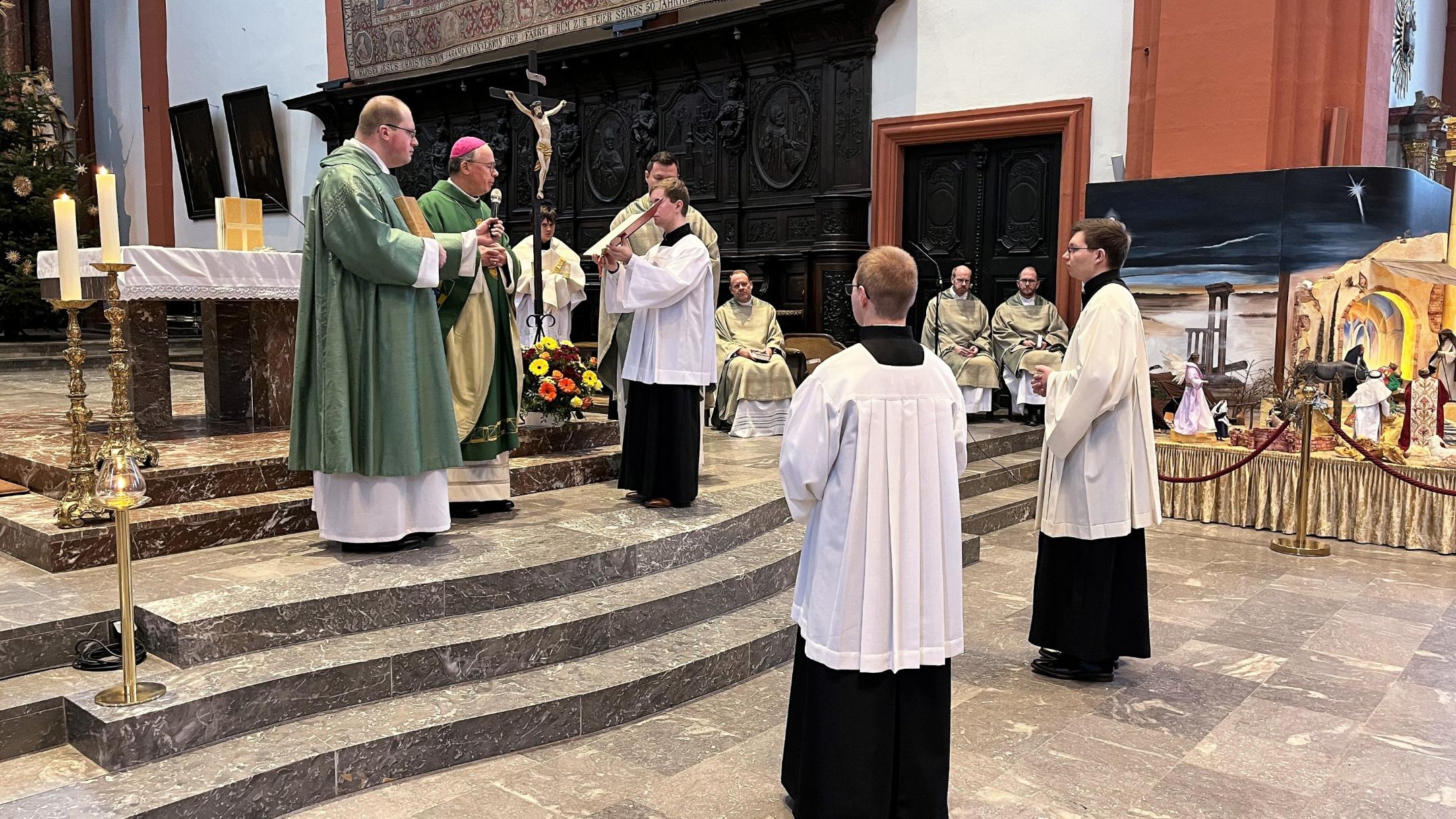 Bischof Ackermann beauftragt Riccardo Ragusa und David Sawas als Lektoren