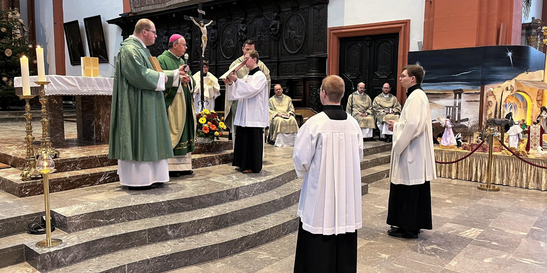 Bischof Ackermann beauftragt Riccardo Ragusa und David Sawas als Lektoren