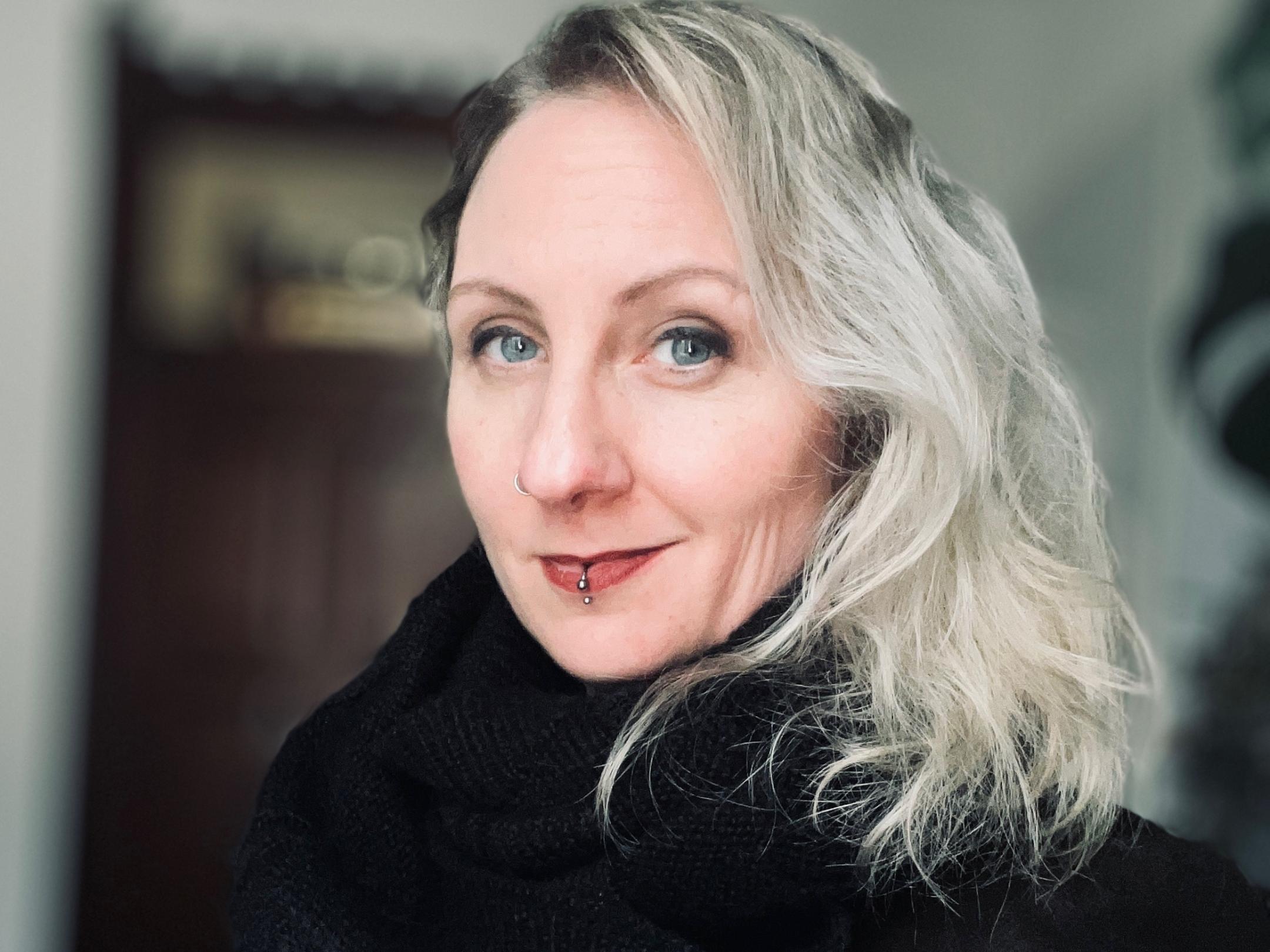 Portrait von Inge Hülpes