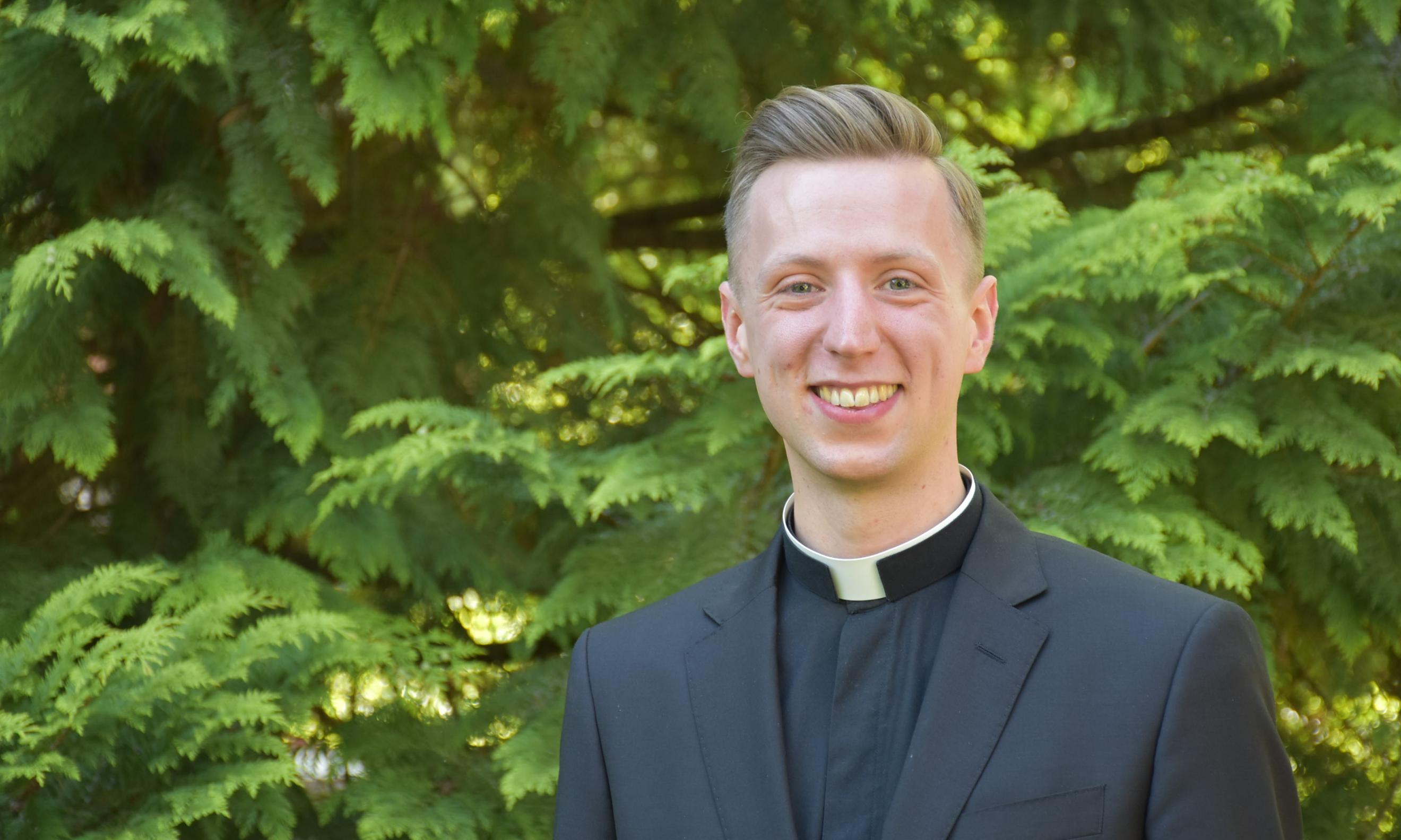 Antonio Jagodin (27) aus Schwalbach-Elm wird am 7. Juni zum Priester geweiht.