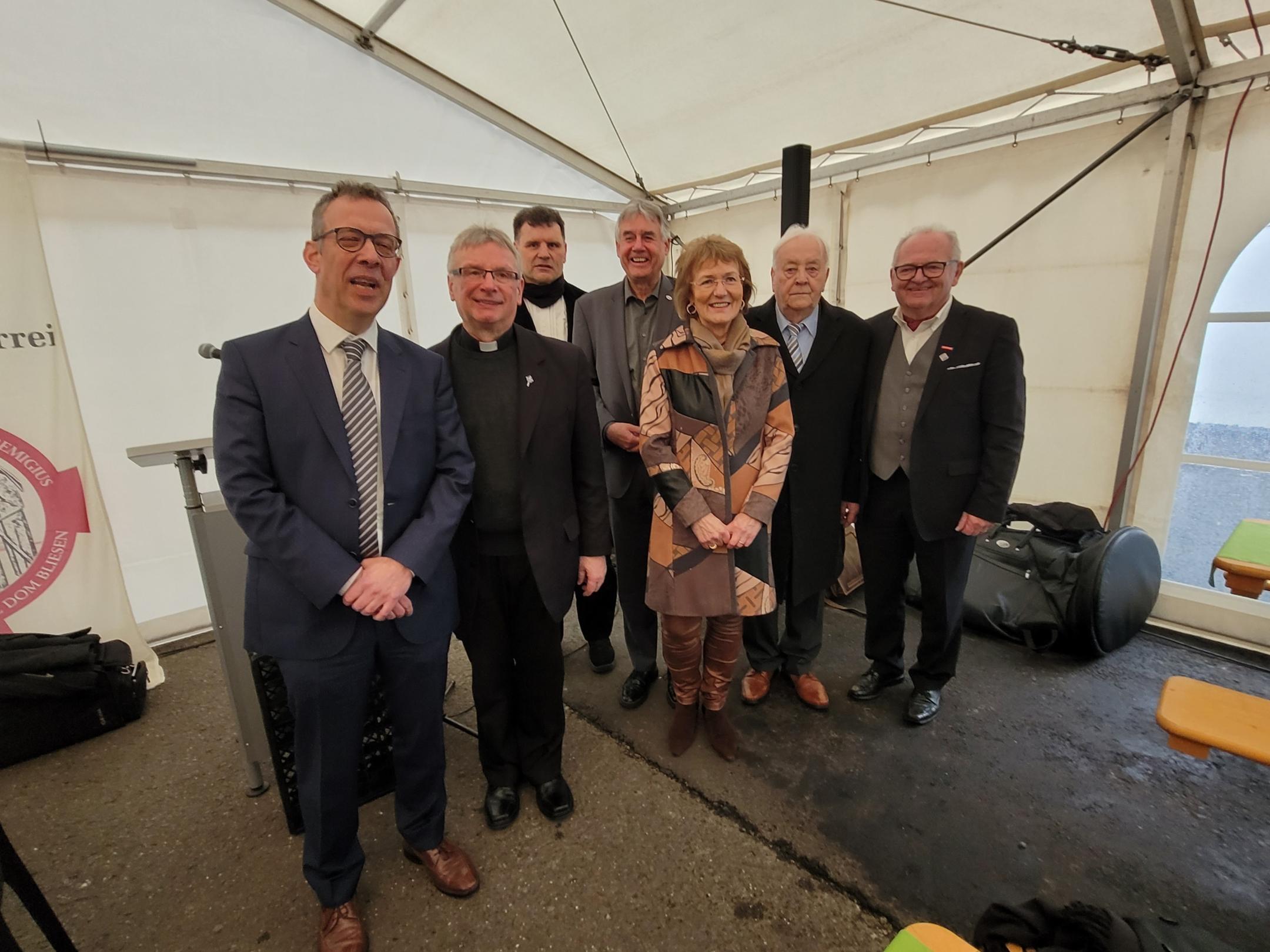 Sie trugen zum Gelingen des Josefstages in Bliesen bei: Christoph Becher, Dekan Klaus Leist, Helmut Zimmer, Michael Köngeter, Ingrid von Kannen, Josef Schuh, Manfred Johann (von links)