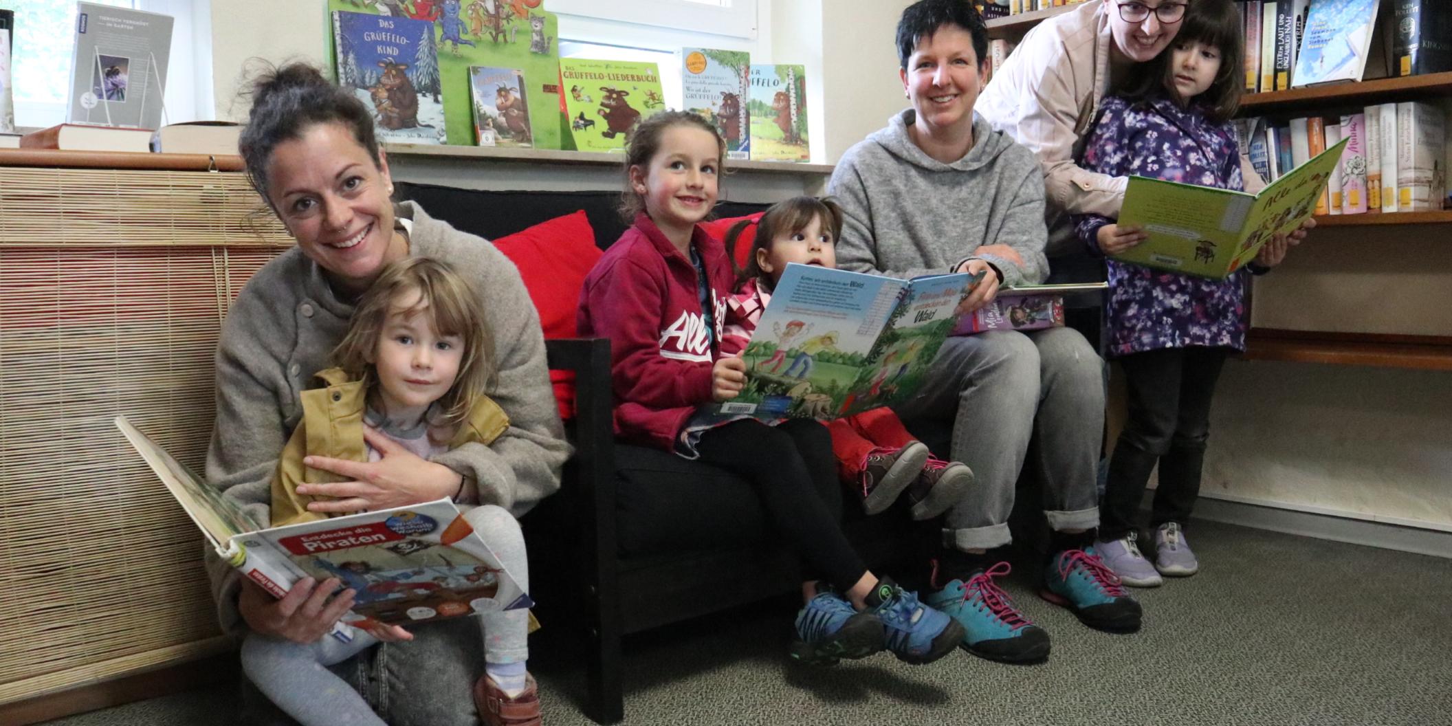 Für jeden Geschmack und für jedes Alter hält die KÖB Medien bereit.