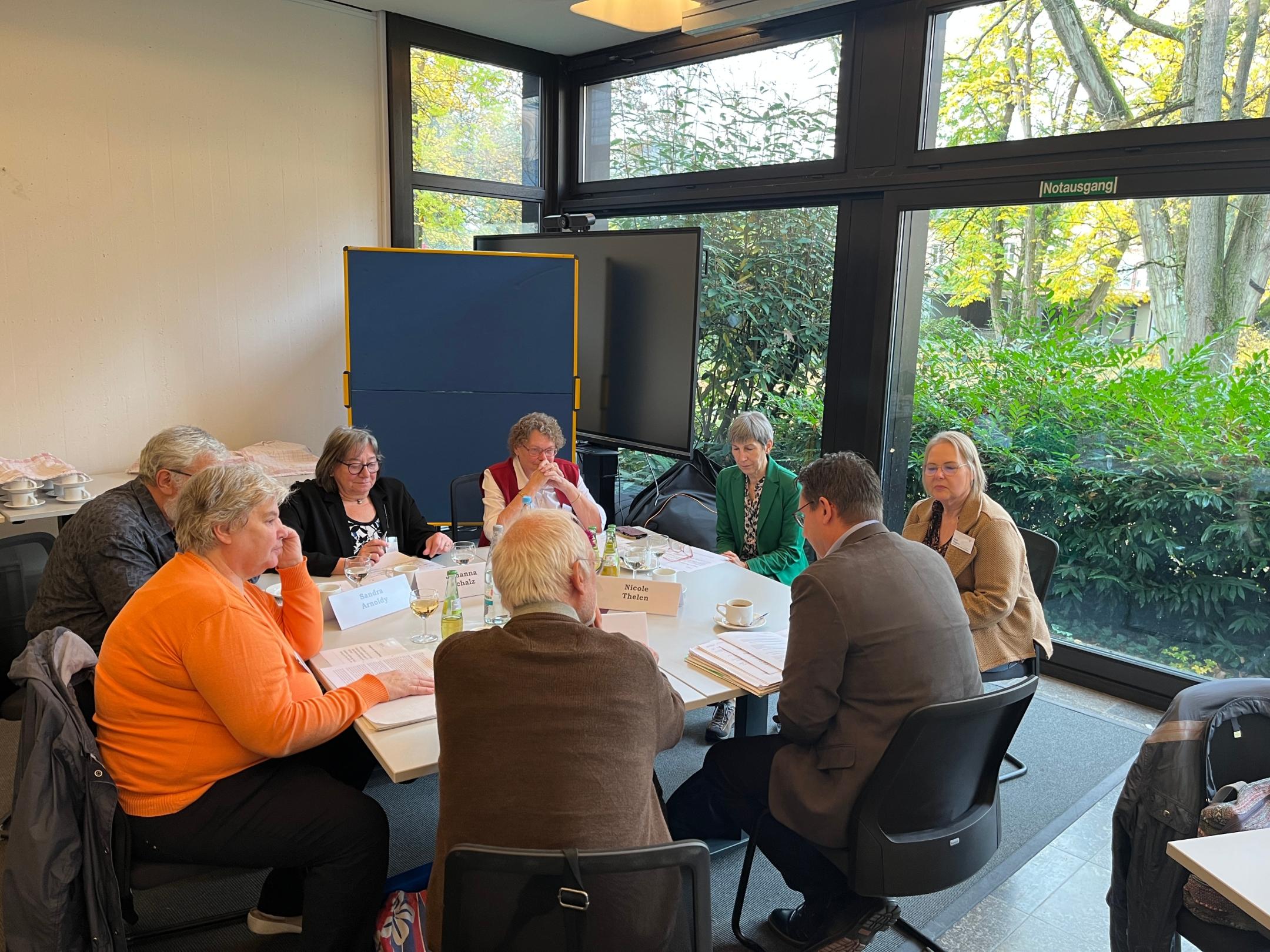 Gespräch im Heiligen Geist - eine neue Methode für die Mitglieder des Rates.          