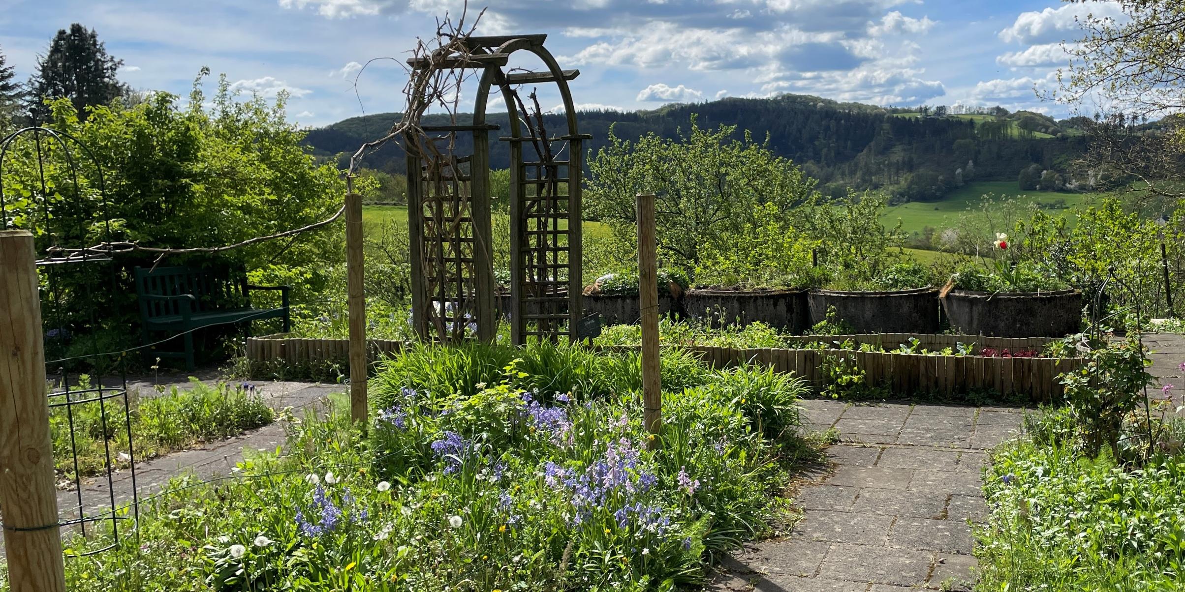 Der Klostergarten der Franziskanerinnen von Waldbreitbach