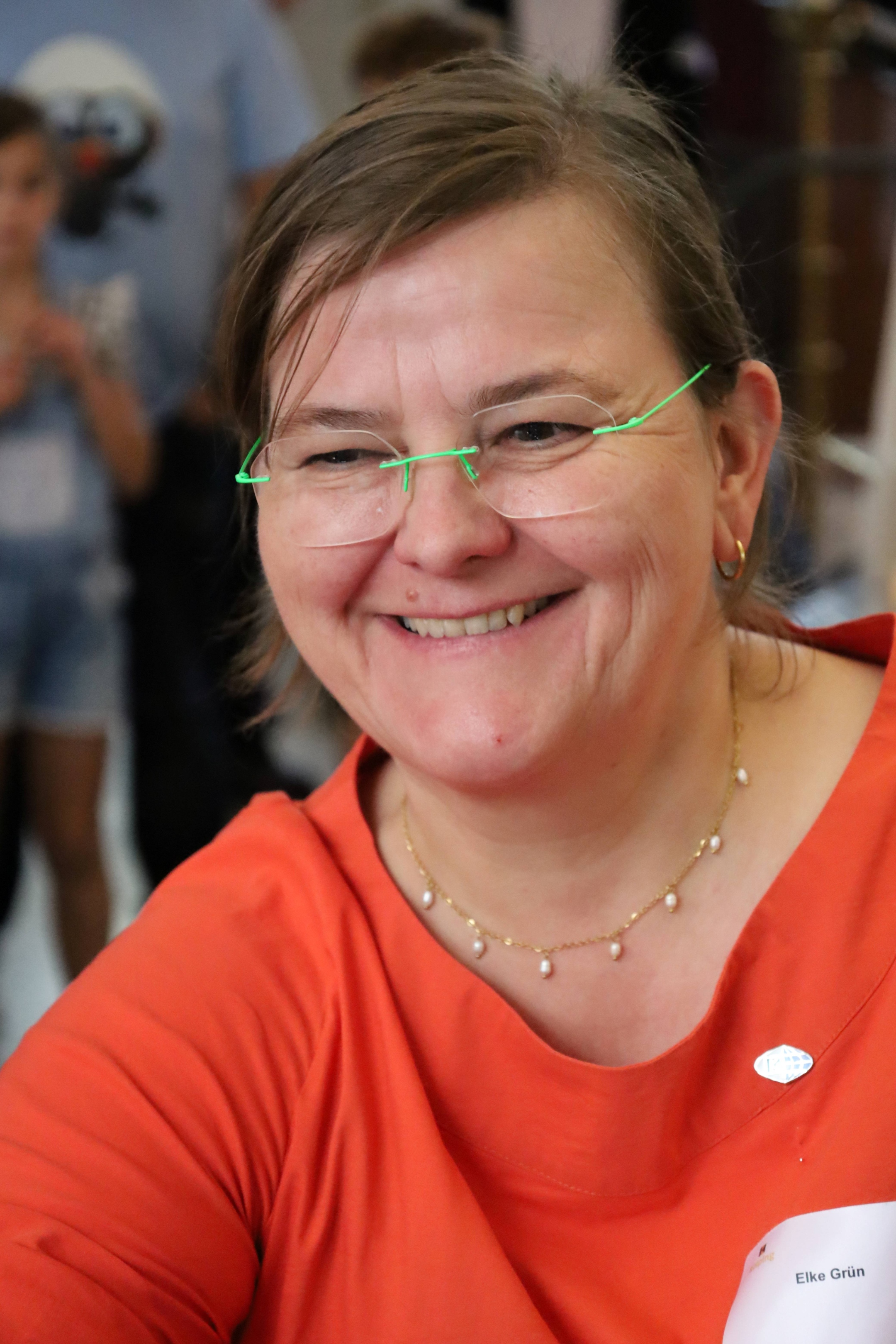 Viel Freude erzeugte das Programm des Diözesantags. Ein lachende Frau