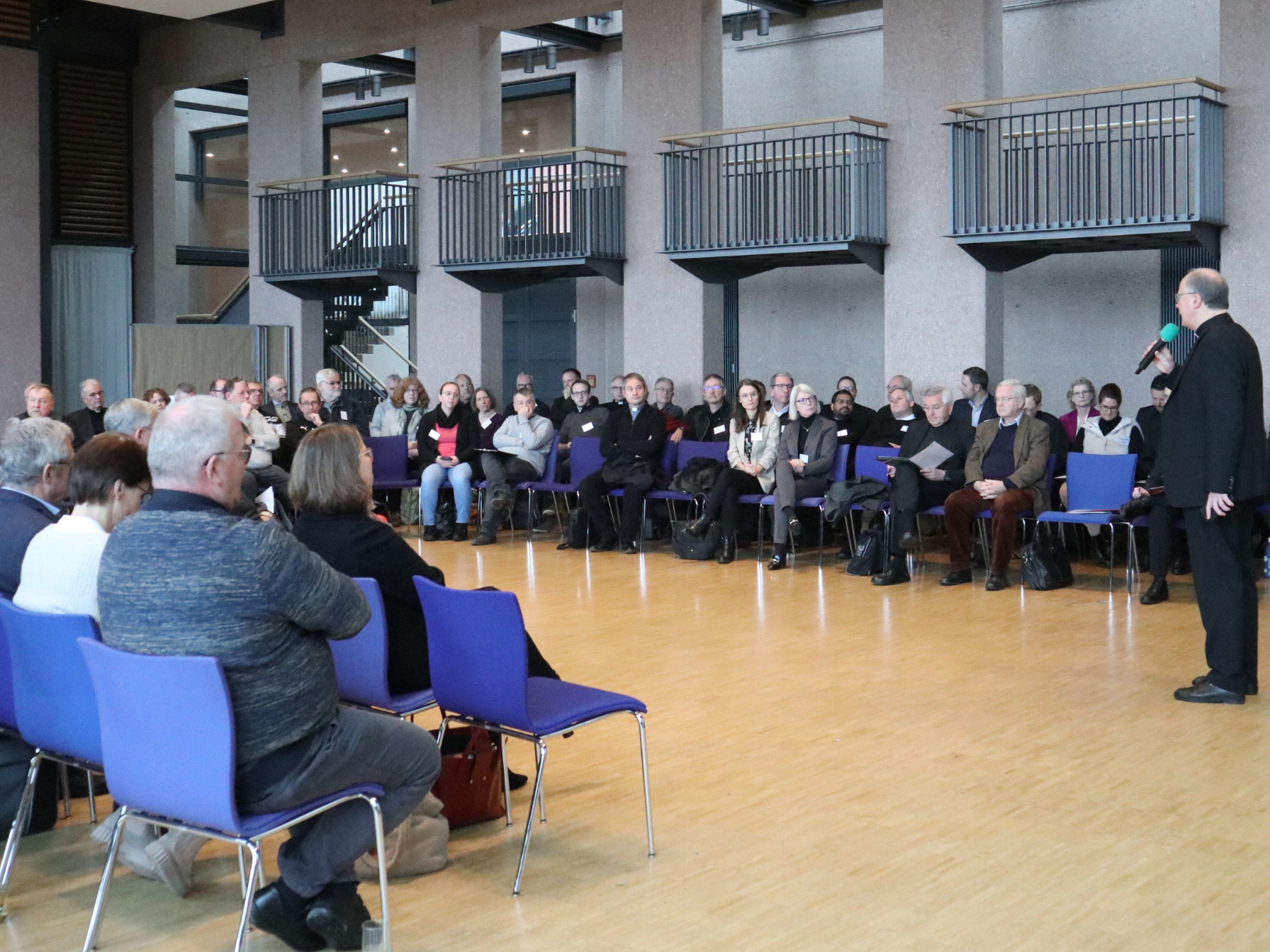 Blick in einen Konferenzraum