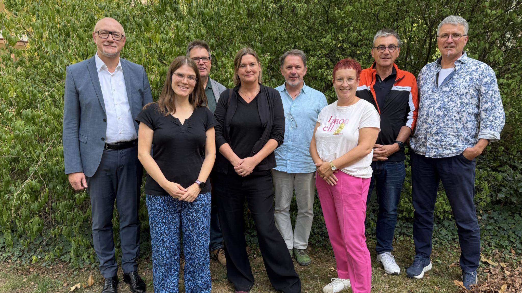 Ulrich Stinner, Judith Pesch, Felix Tölle, Dr. Gwendolin Wanderer, Markus Annen, Doris Hormesch, Hermann-Josef Mayers, Steffen Stutz (vlnr.)