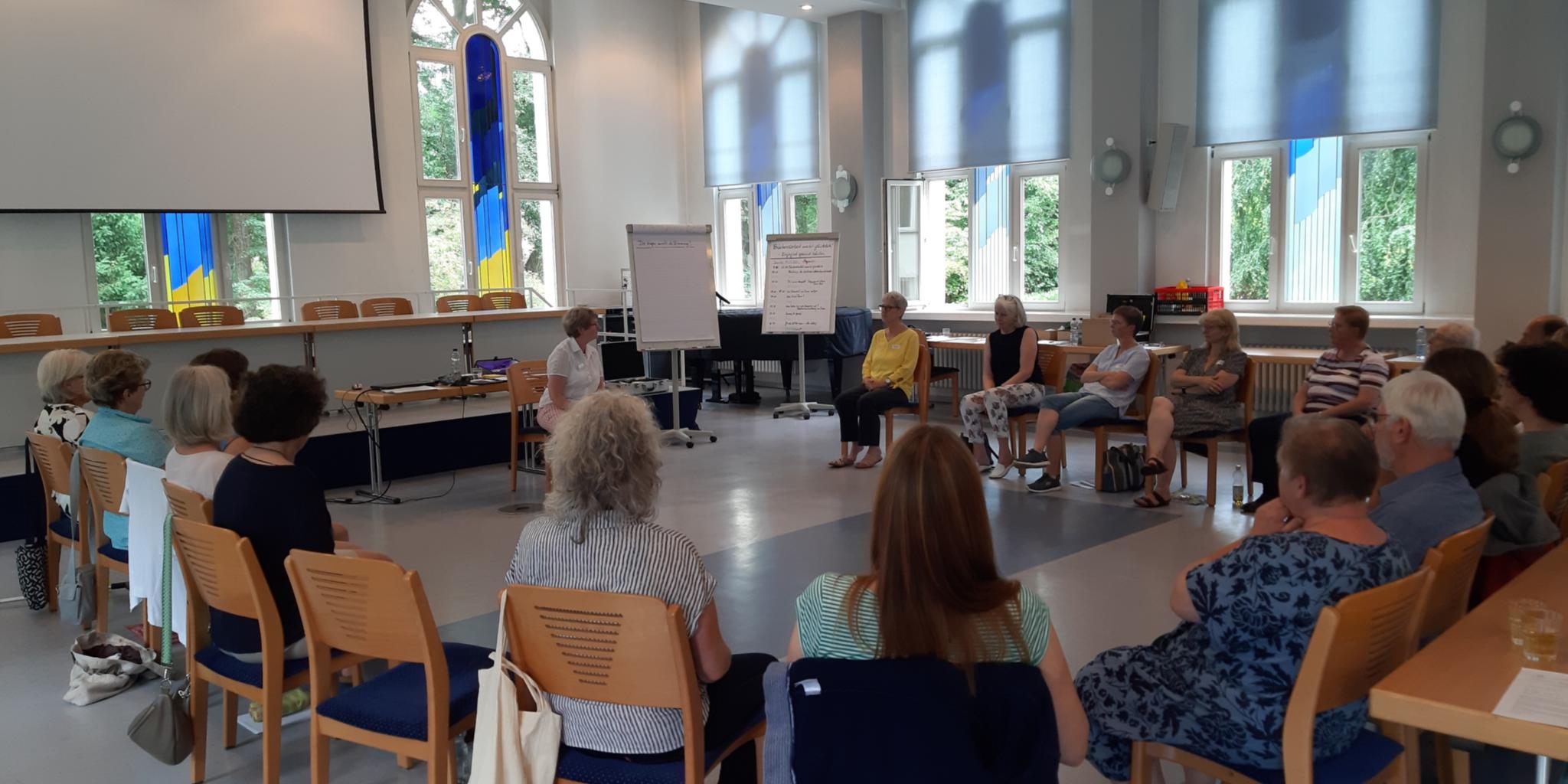 19 Ehrenamtliche haben sich mit der Bedeutung und den Rahmenbedingungen ihrer Arbeit beschäftigt.