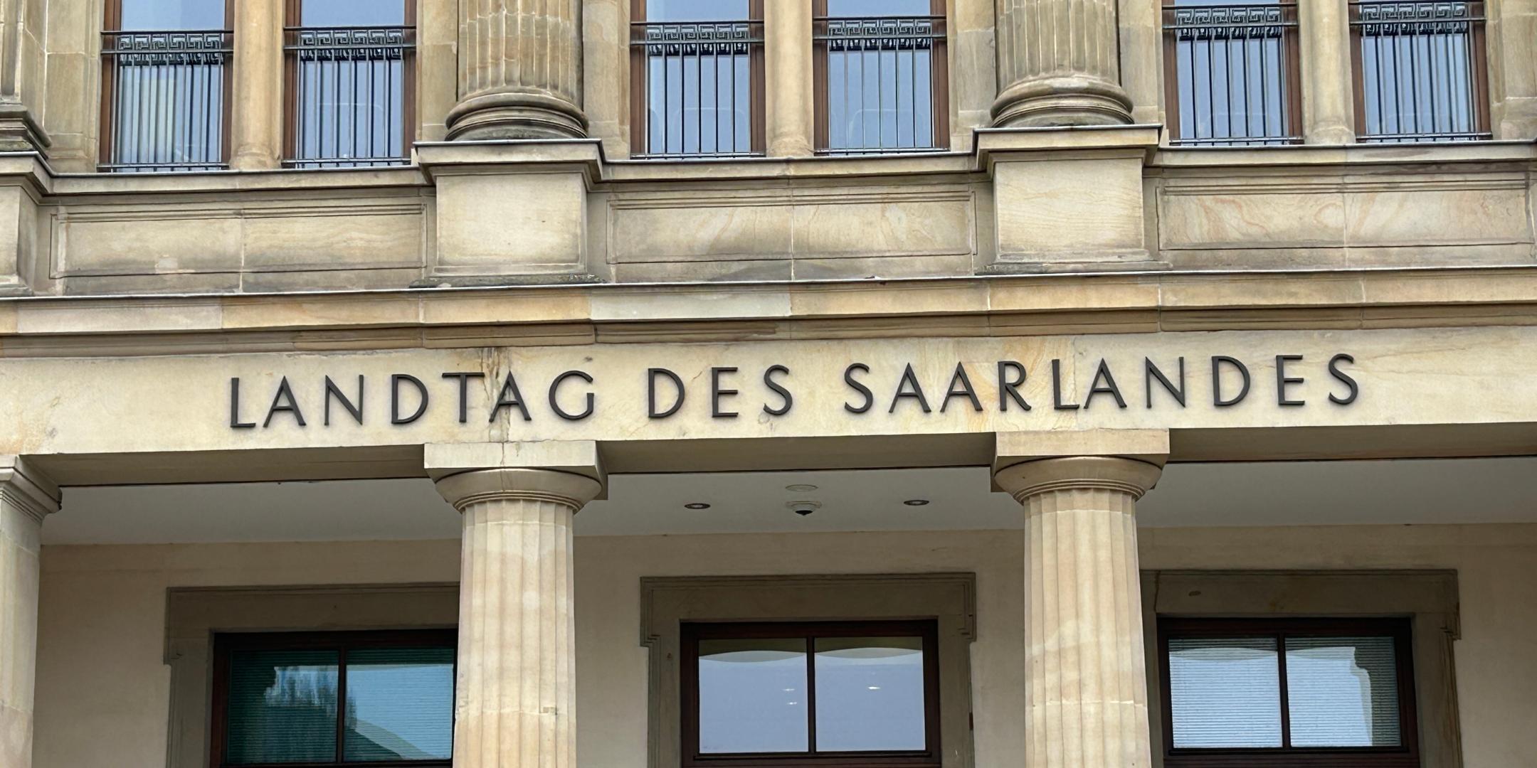 Der Landtag des Saarlandes plant eine Änderung der Landesverfassung.