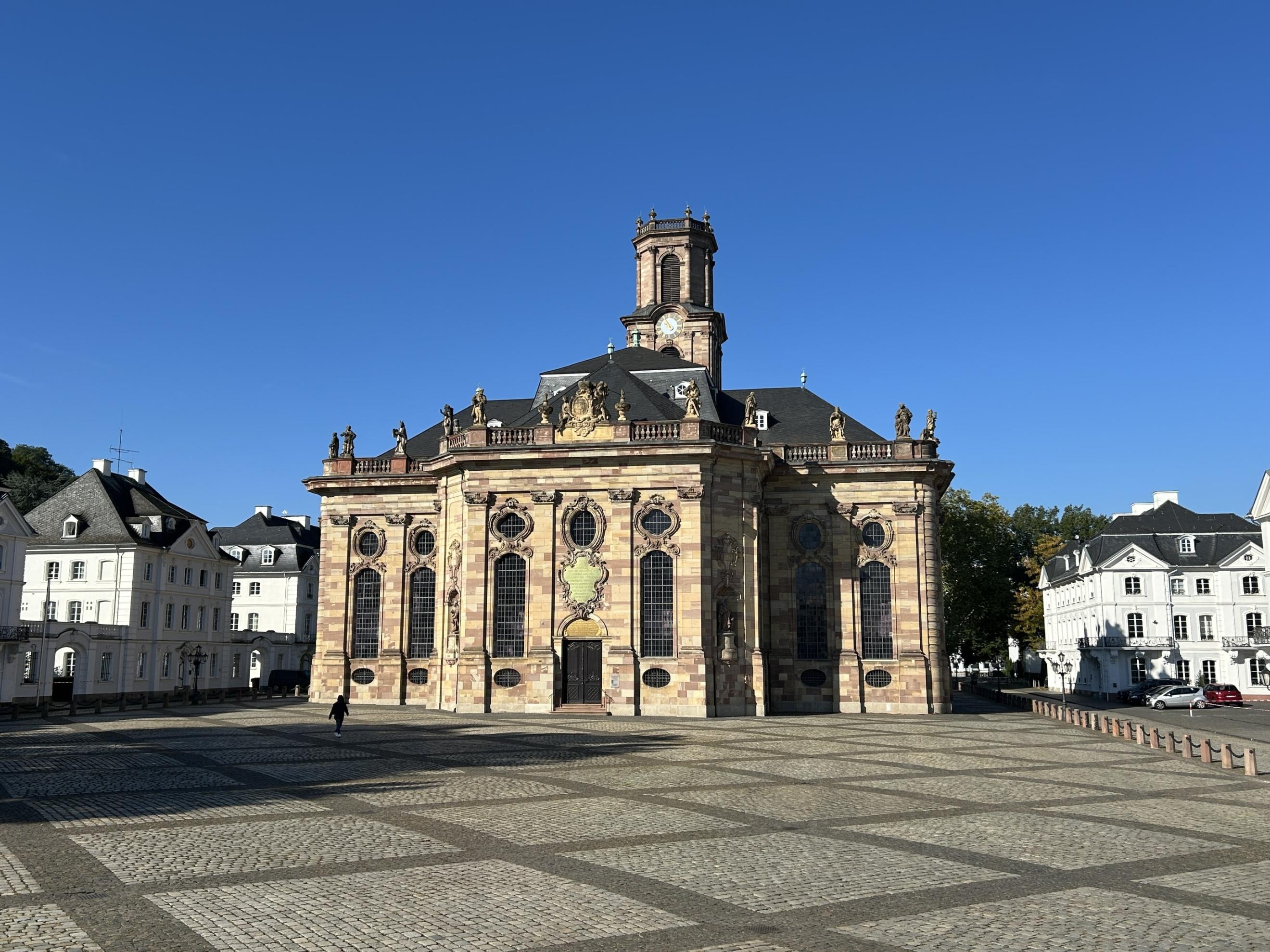 Ludwigskirche bei Tag
