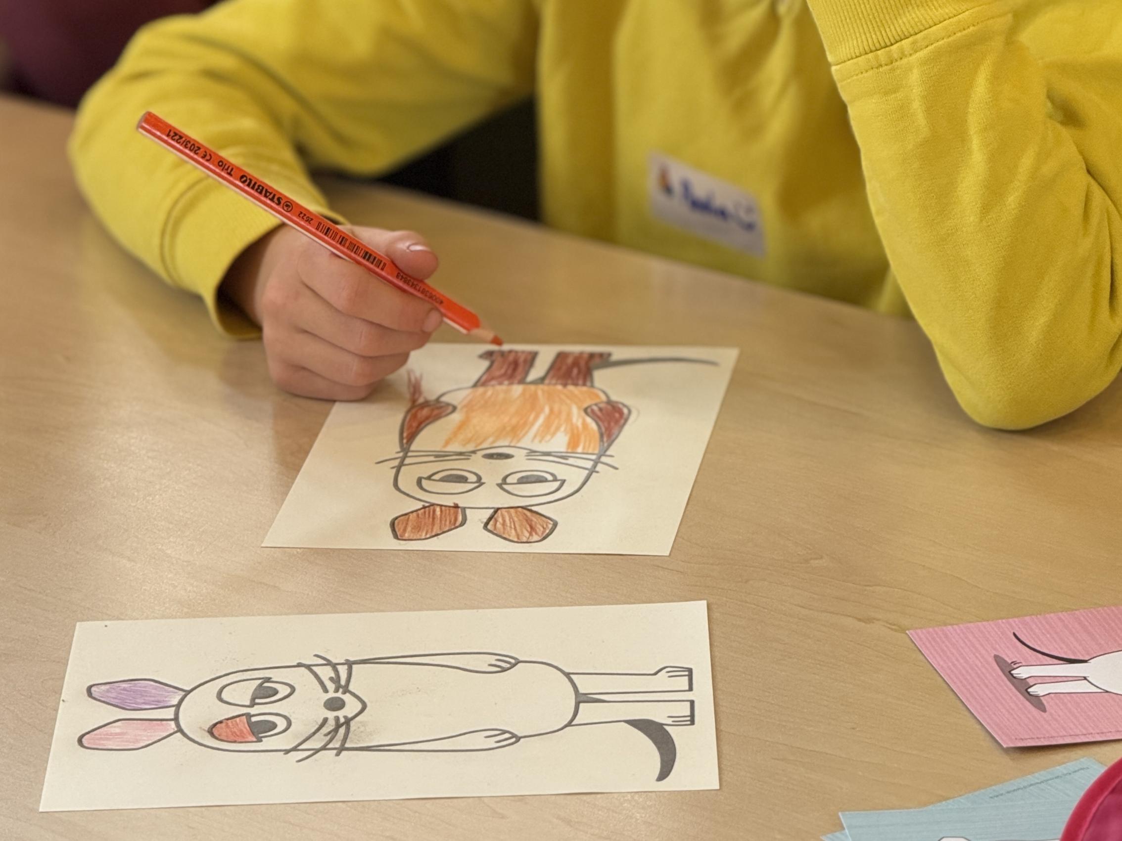 Die Kinder malten mit verbundenen Augen Bilder aus - hier ein Bild mit der Maus.