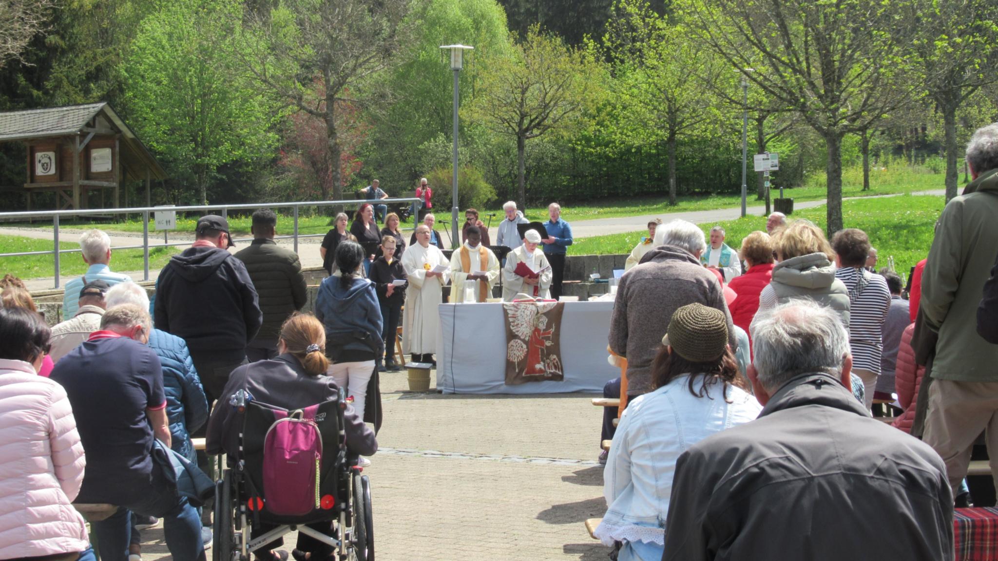 Der Open-Air-Gottesdienst am Hunsrückhaus am Erbeskopf lockte im vergangenen Jahr etwa 120 Personen an.