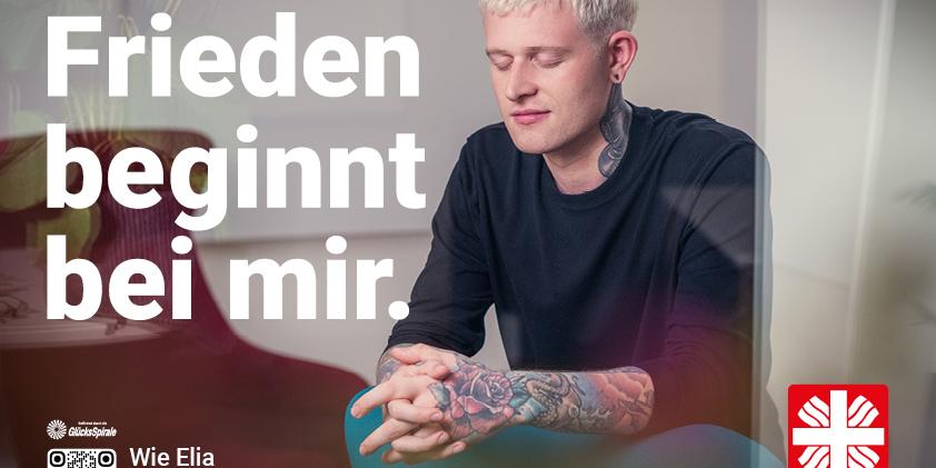 Am Aktions-Infozelt des Diözesan-Caritasverbands bei den Heilig-Rock-Tagen geht es um das Thema Frieden.