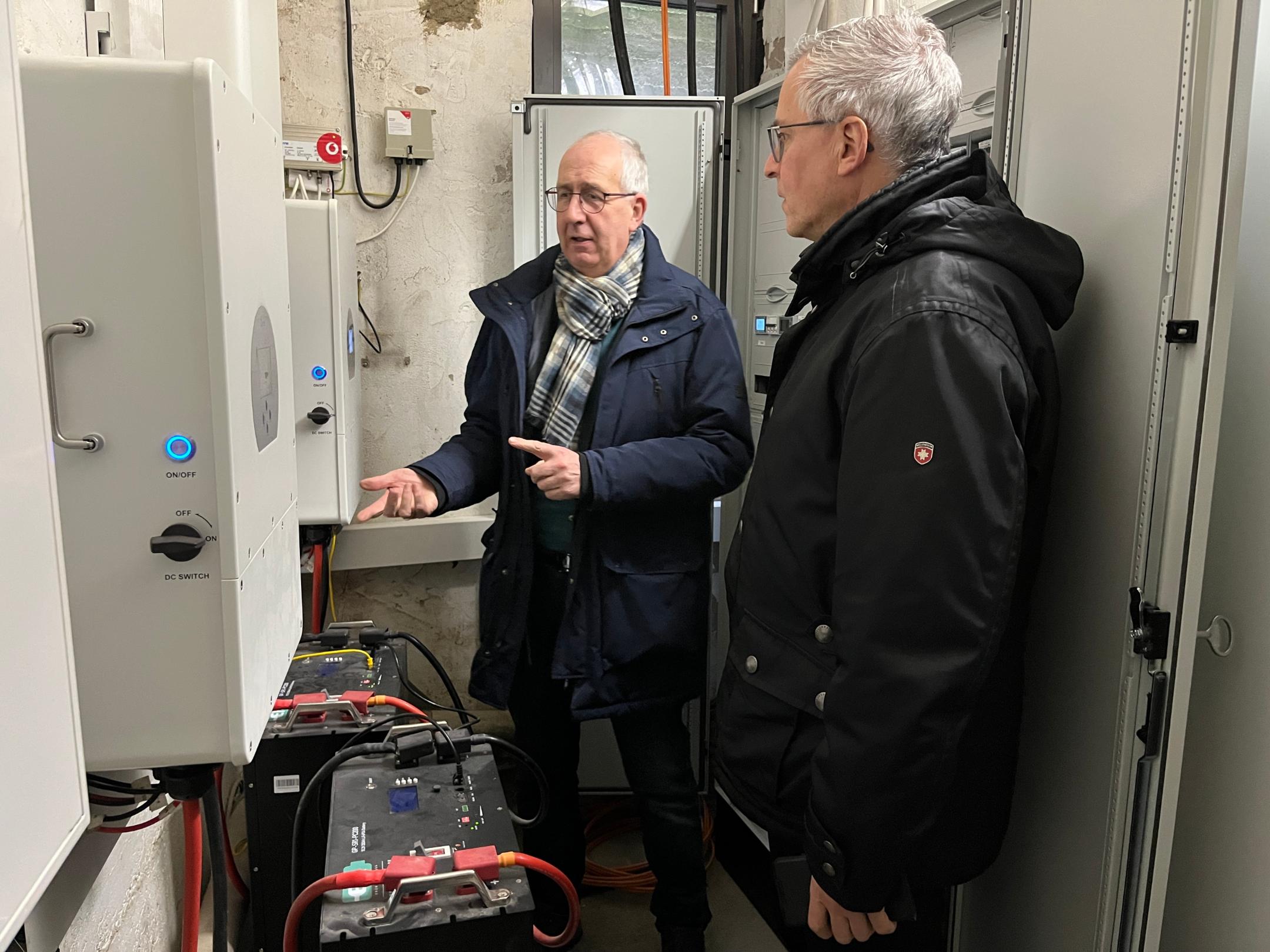 ... und am Wechselrichter der PV-Anlage