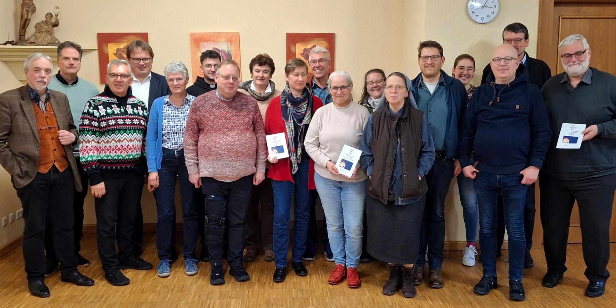 Gruppenfoto der Teilnehmenden