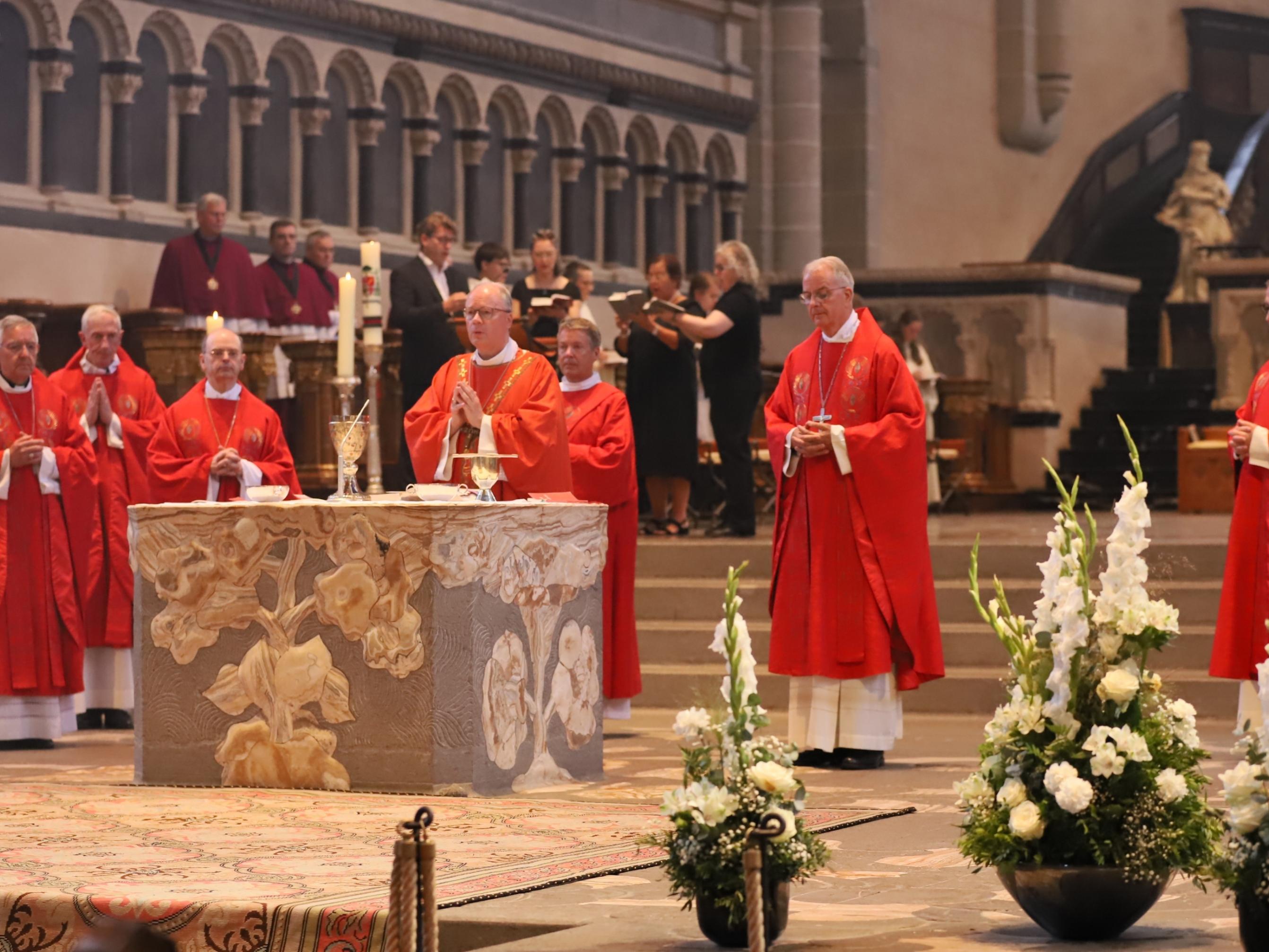 Gottesdienst zum Hochfest der Apostel Petrus und Paulus im Trierer Dom