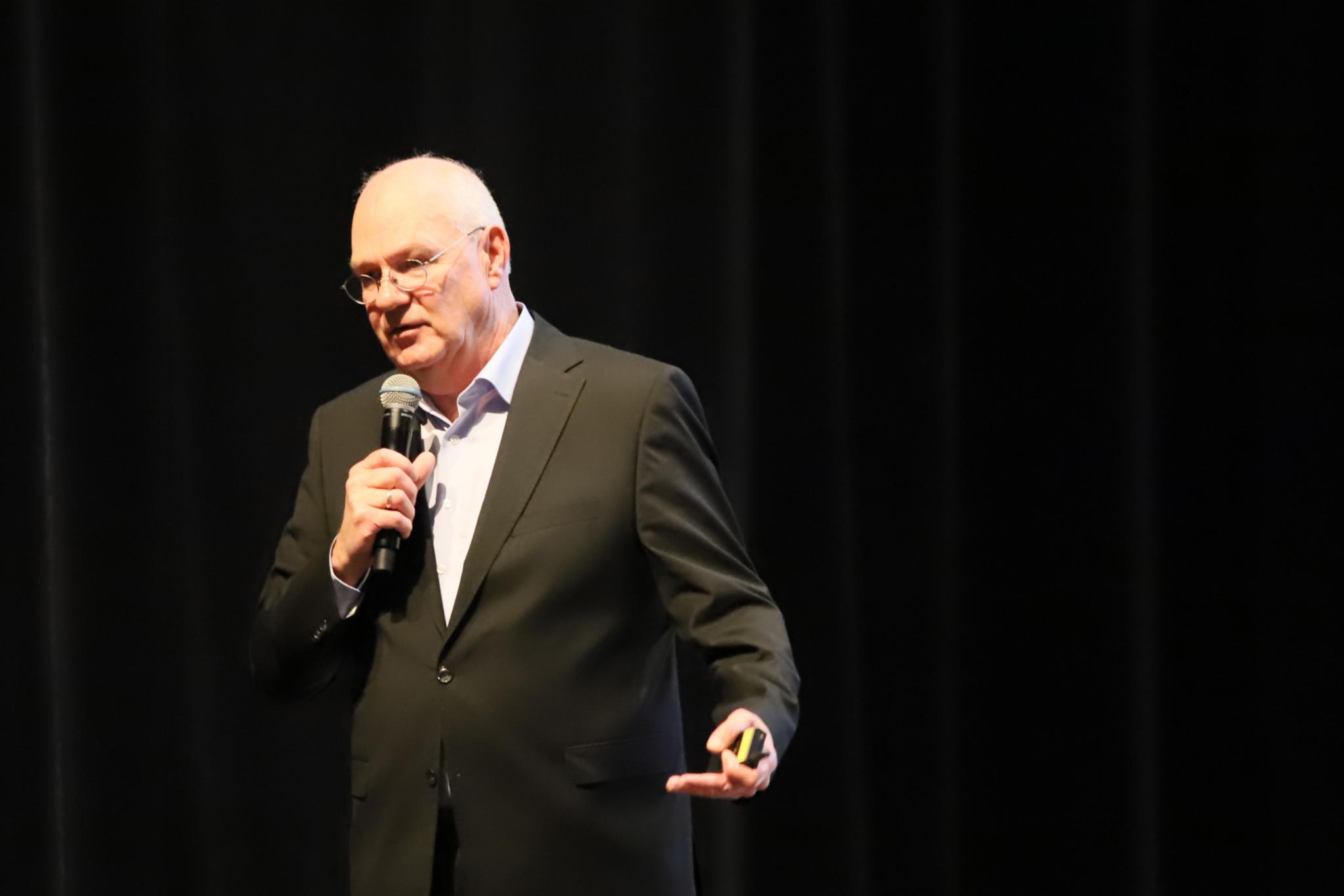 Professor Stefan Sell