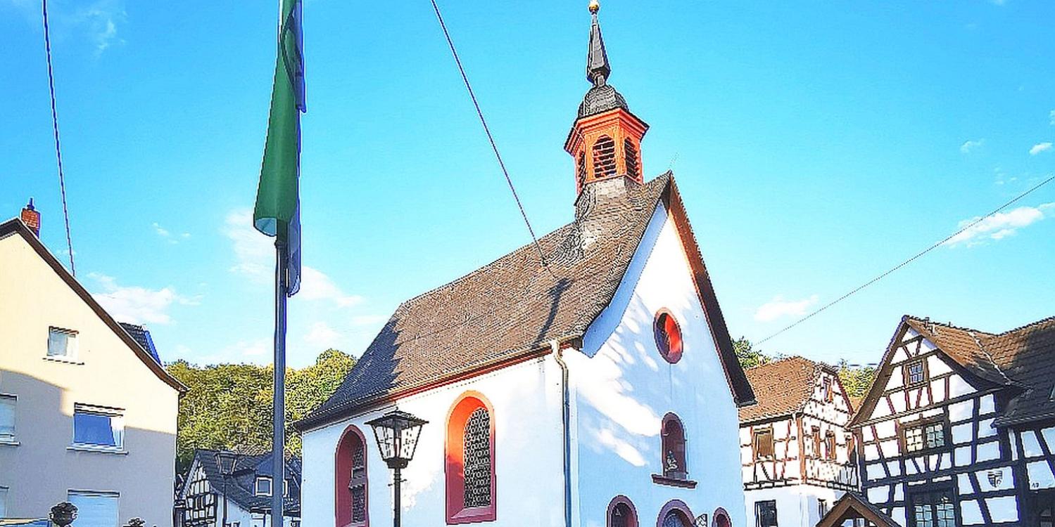 Außenansicht der Kapelle St. Johannes Baptist im Bad Hönninger Stadtteil Ariendorf.