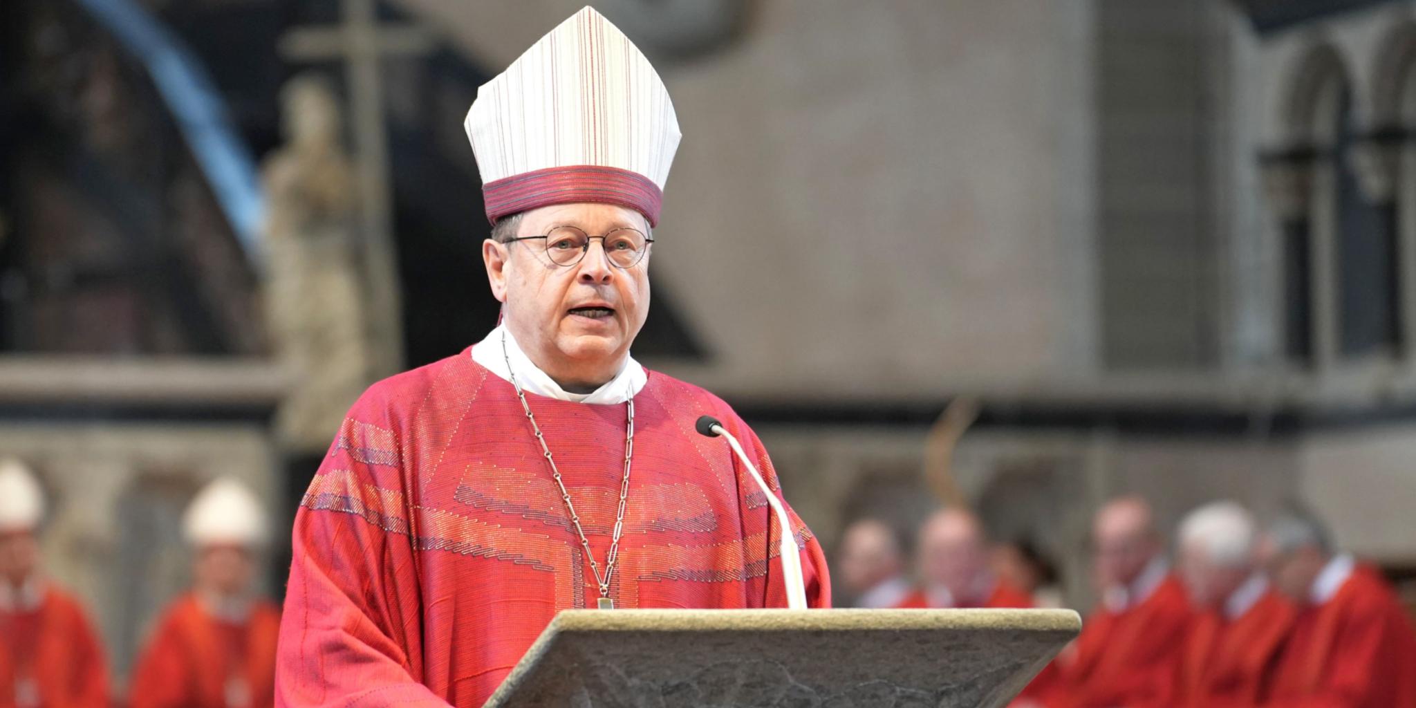 Der Limburger Bischof Dr. Georg Bätzing, der aus dem Bistum Trier stammt, stand dem Segnungsgottesdienst vor.