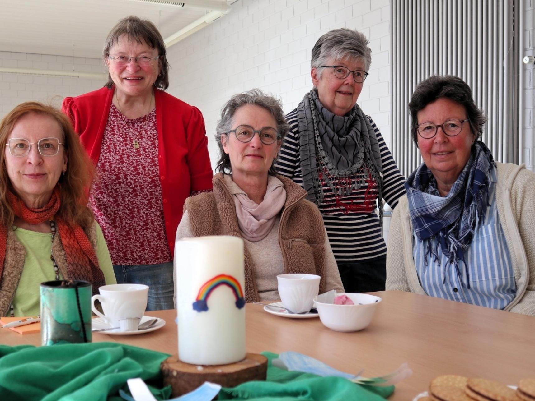 Das Leitungsteam des Hargesheimer Sprachcafés (v. links): Marita Raude-Gockel, Irmgard Daum, Astrid Pflügl, Monika Feidner und Beate Freimuth.