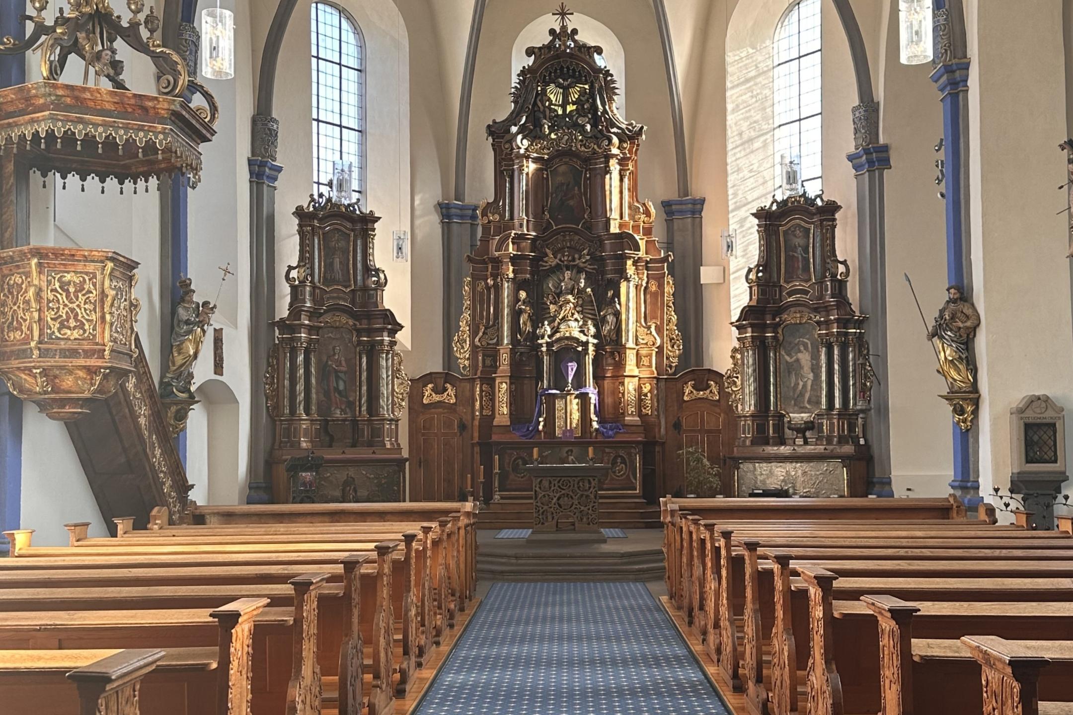 St. Marien BadBreisig innen FotoJustine Friedsam