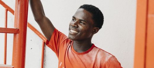 Das Foto zeigt Silas Teyim