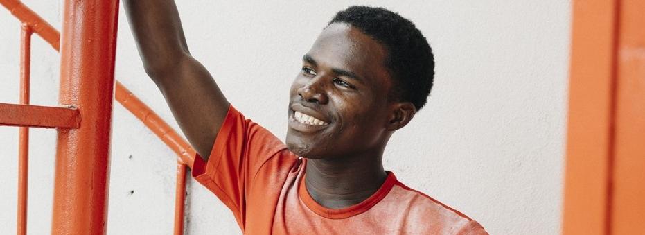 Das Foto zeigt Silas Teyim