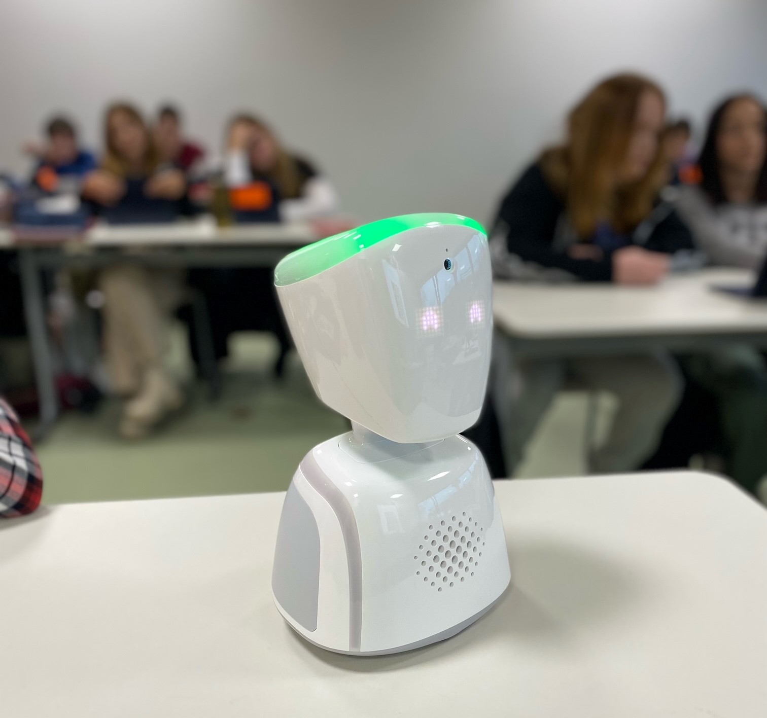 Der Teleavatar steht auf dem Platz des erkrankten Schülers.
