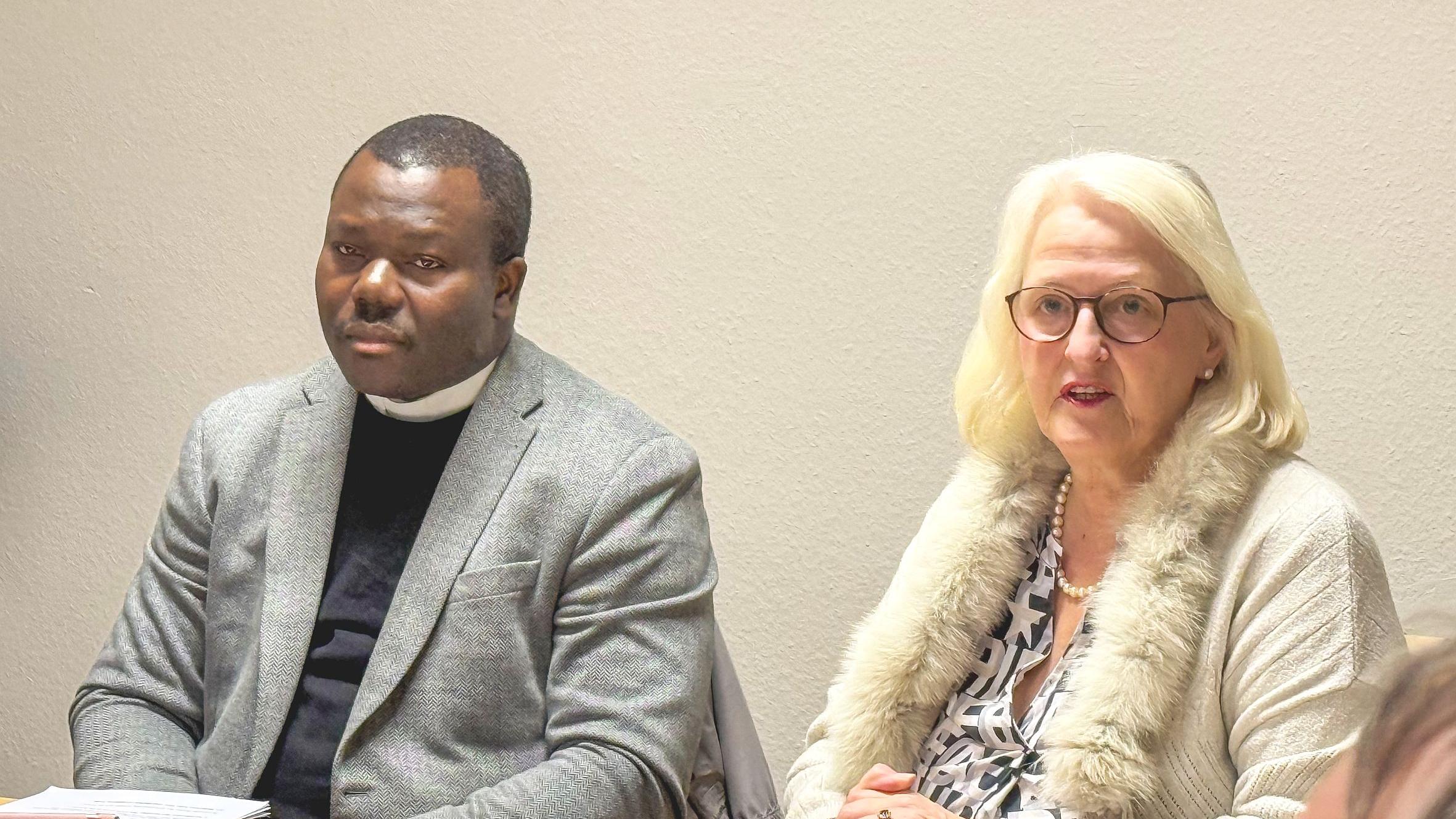 Dr. Richard Atchadé und  Katharina Zey-Wortmann