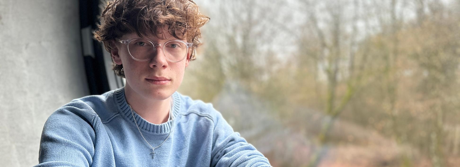 Arnim Lorentz sitzend