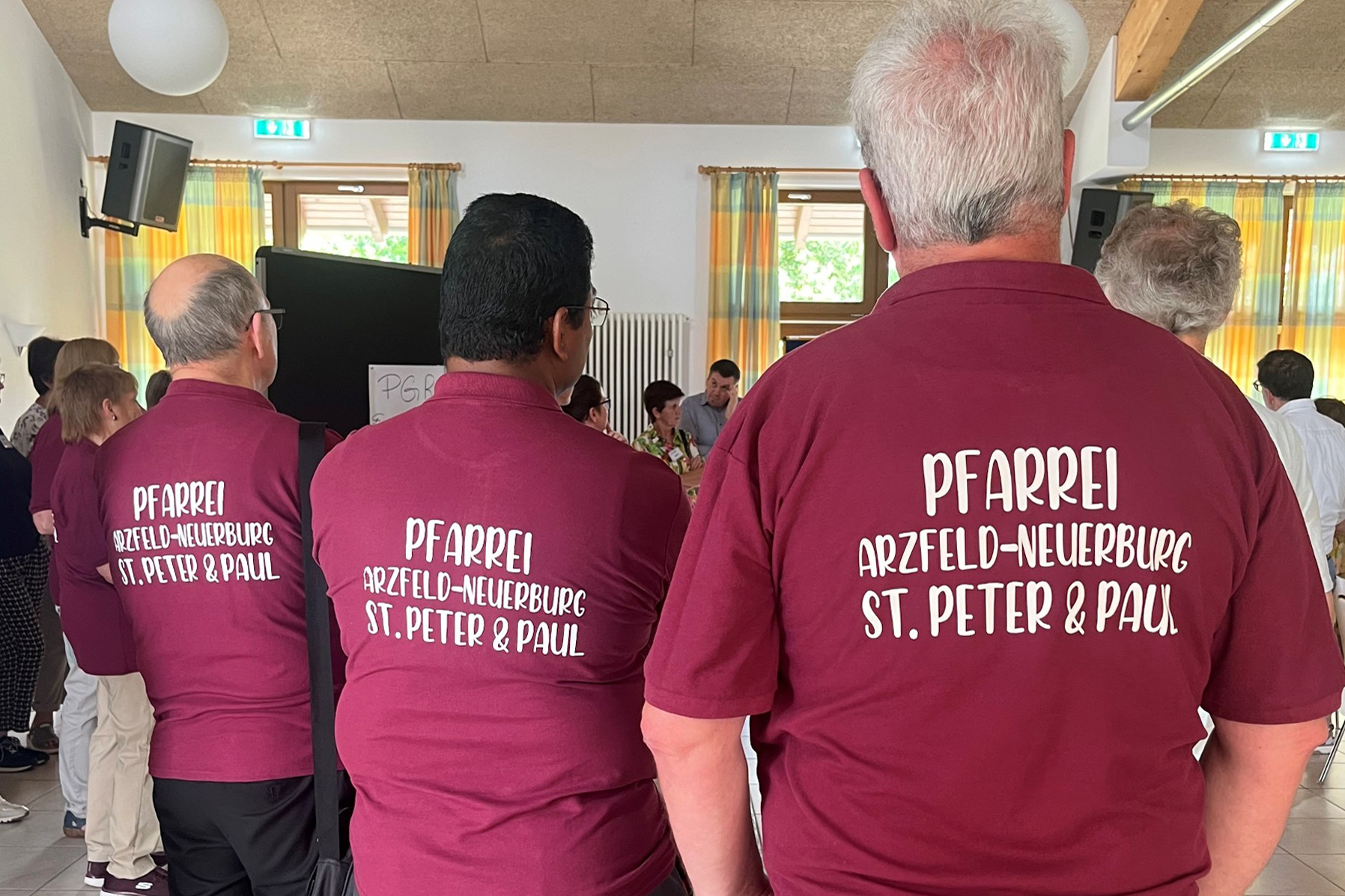 Die rund 40 Teilnehmenden arbeiteten in Kleingruppen.