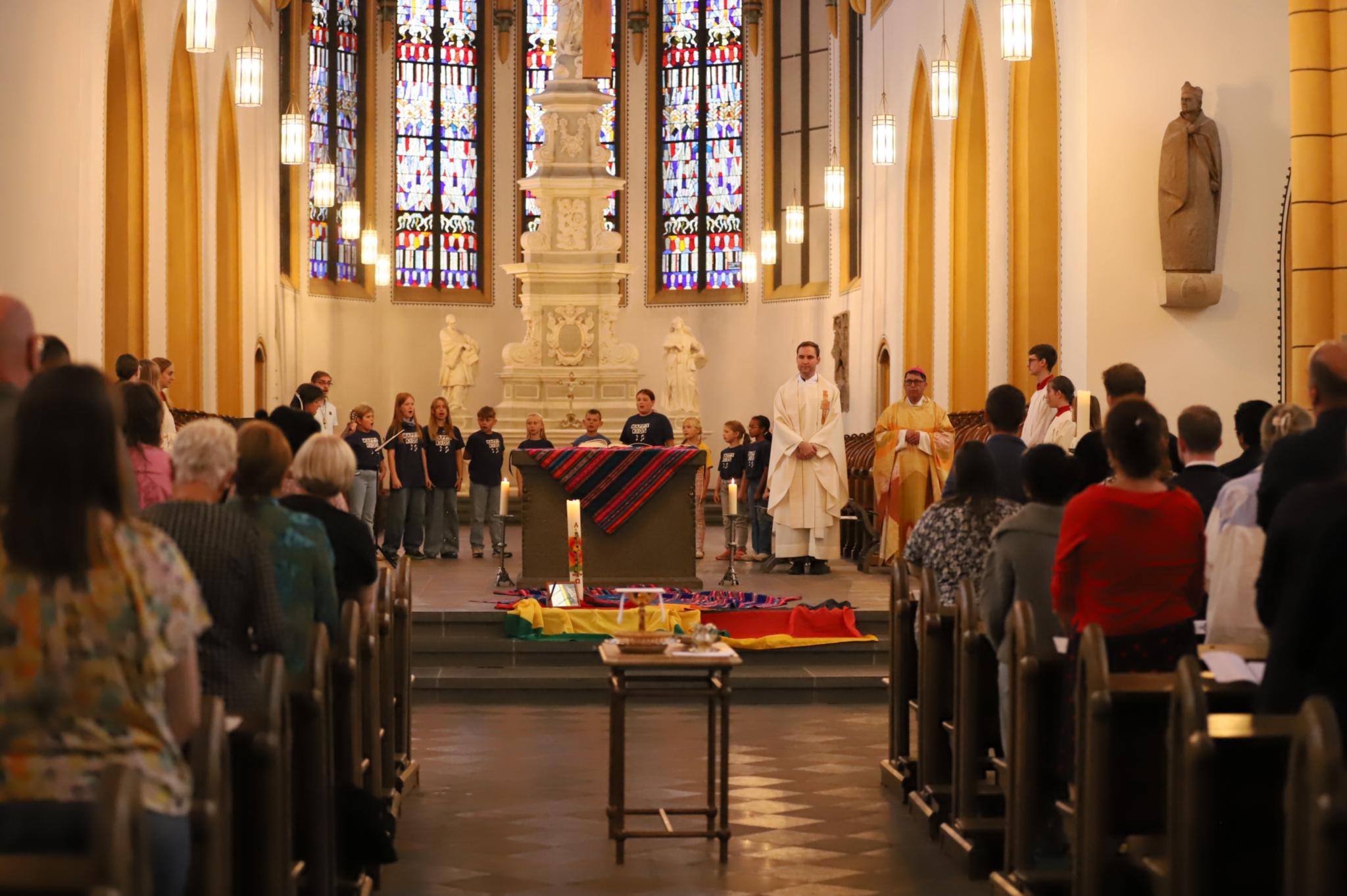 Gottesdienst in der Trierer Jesuitenkirche