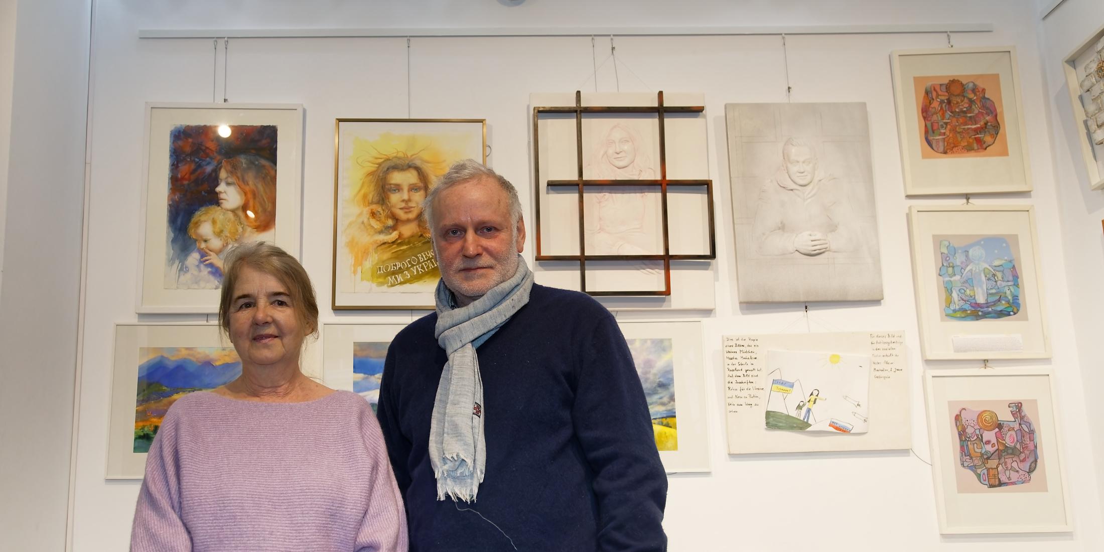 Olena Chelnokova und Vladislav Bronin stellen gemeinsam im welt:raum aus.