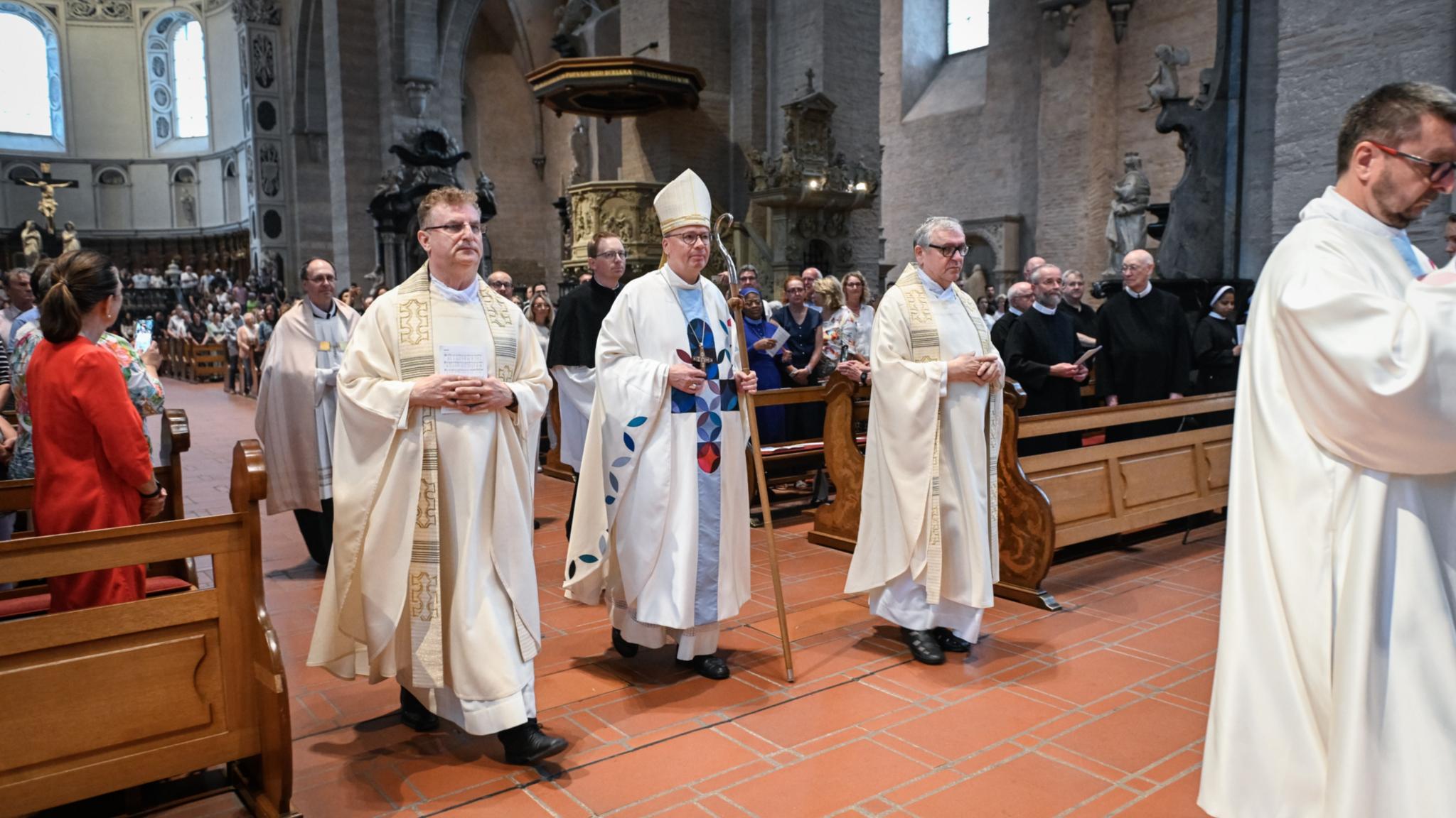 Pontifikalamt im Trierer Dom zum BBT-Jubiläumsfest