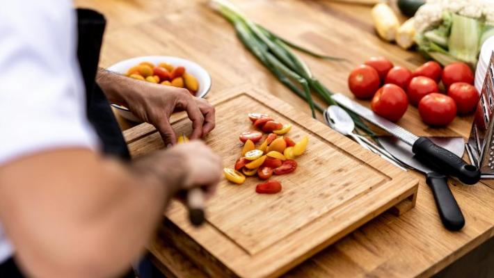 Die Aktion Blindgardening findet zum ersten Mal statt; im vergangenen Jahr gab es ein Blind Cooking für sehbehinderte und sehende Menschen.