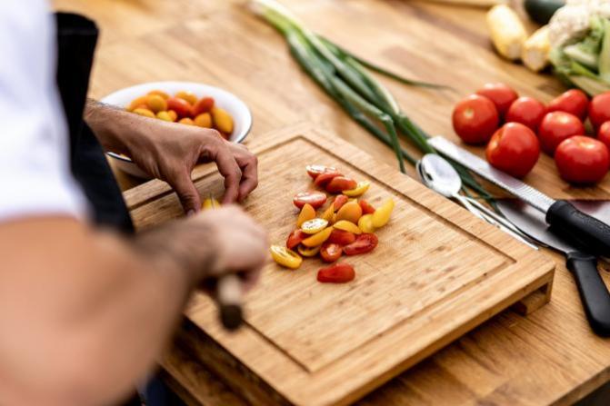 Die Aktion Blindgardening findet zum ersten Mal statt; im vergangenen Jahr gab es ein Blind Cooking für sehbehinderte und sehende Menschen.