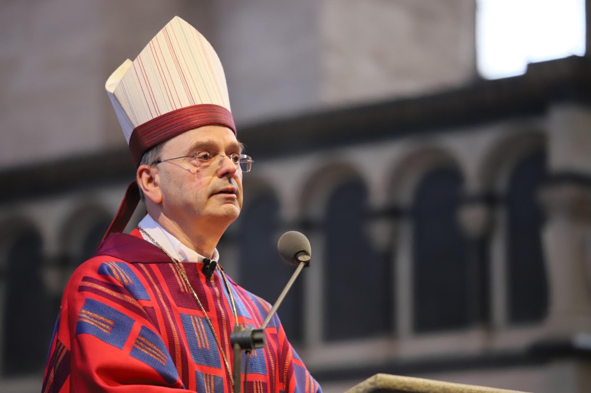 Weihbischof Brahm bei der Predigt im Trierer Dom