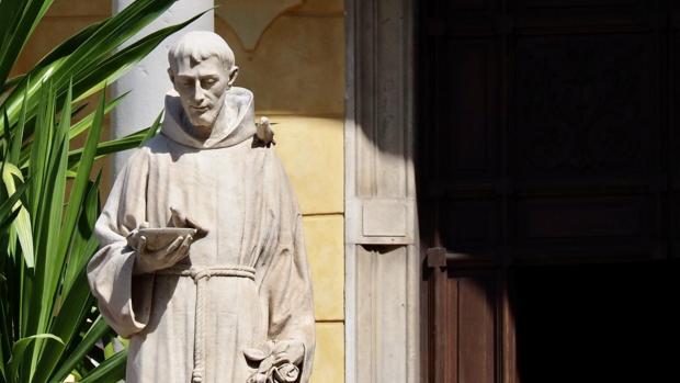 Statue von Franz von Assisi