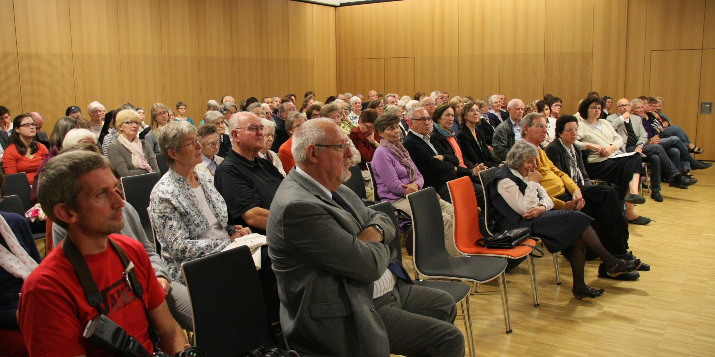 Auch in diesem Jahr bietet das Katholische Forum viele interessante Vorträge an