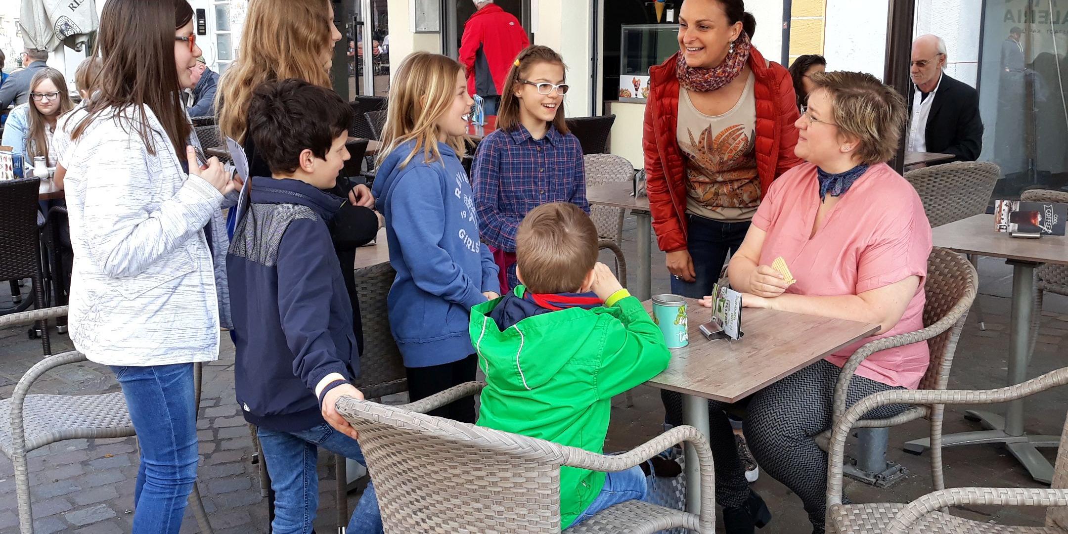 Die Kinder machten eine Stadtrallye