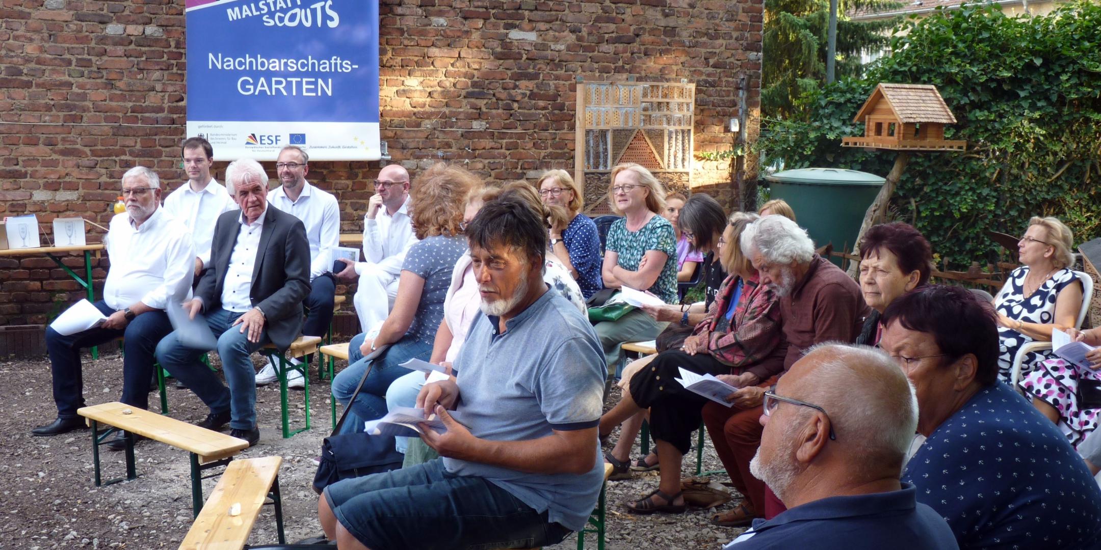 Im Nachbarschaftsgarten der Diakonie in Malstatt feierten Christen verschiedener Konfessionen am Tag der Schöpfung einen Gottesdienst. Foto: Oliver Hilt/BIP Saar