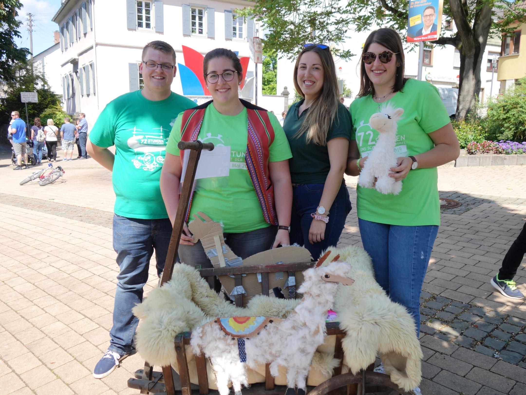 Kevin Konnet, Theresa Hahn, Sophie Hofer und Katharina Hahn (v. links) von der Katholischen Jugend.