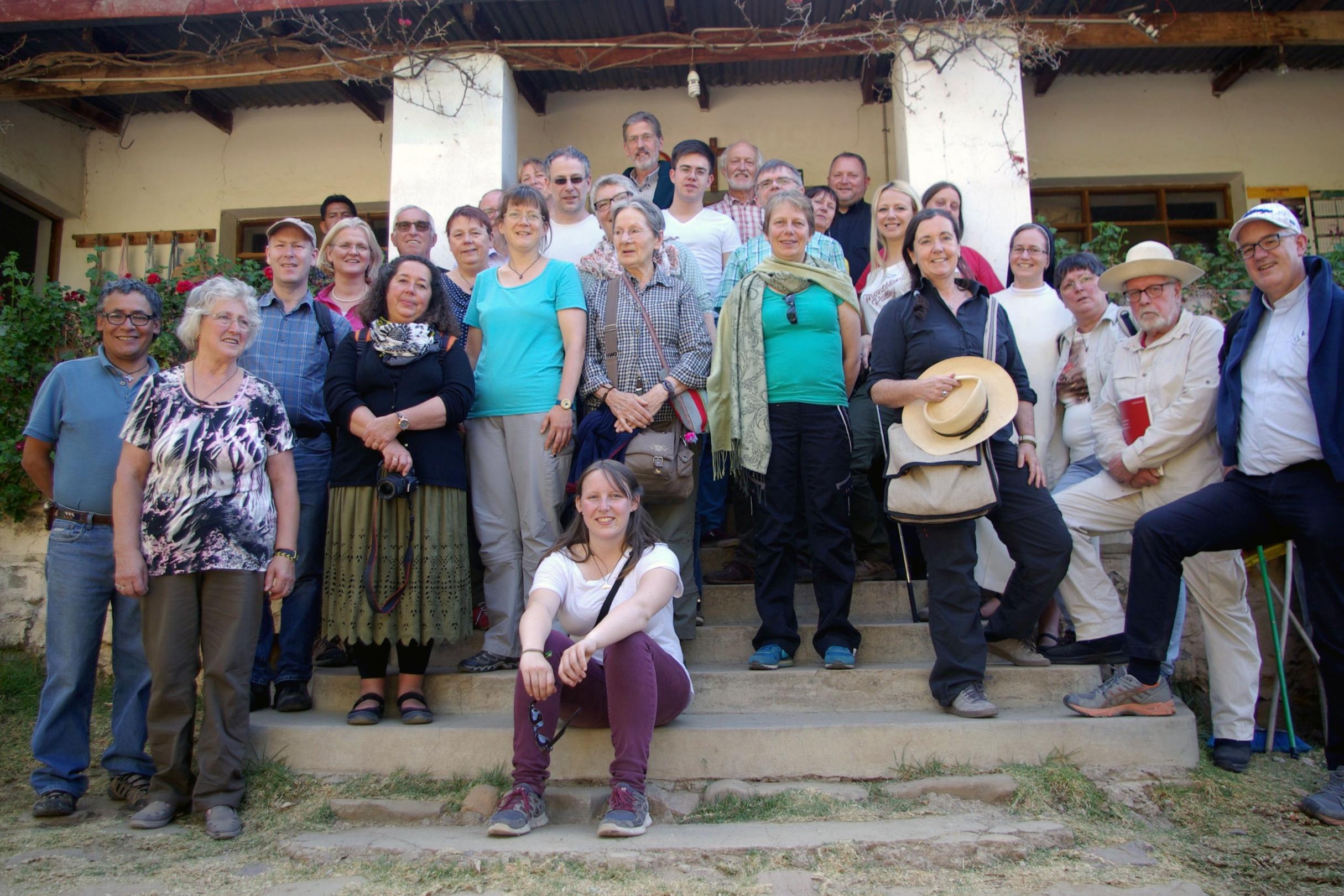 Gruppe mit bolivianischen Partnern in Bolivien
