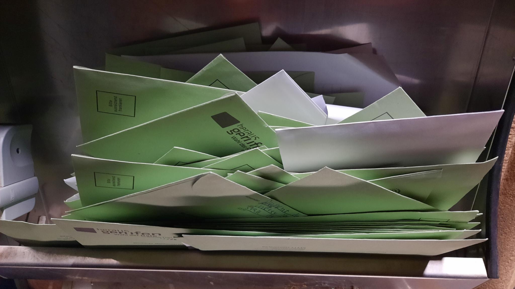 Viele Wahlberechtigte gaben ihre Stimme per Brief ab (Foto: Christian Heinz)
