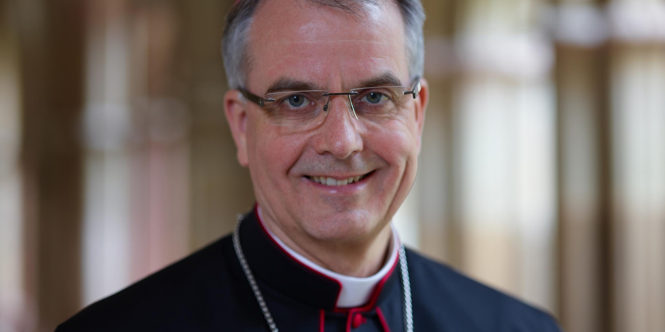 Weihbischof Peters war katholischer Zelebrant beim ökumenischen Gottesdienst vor dem DFB-Pokalfinale in Berlin.