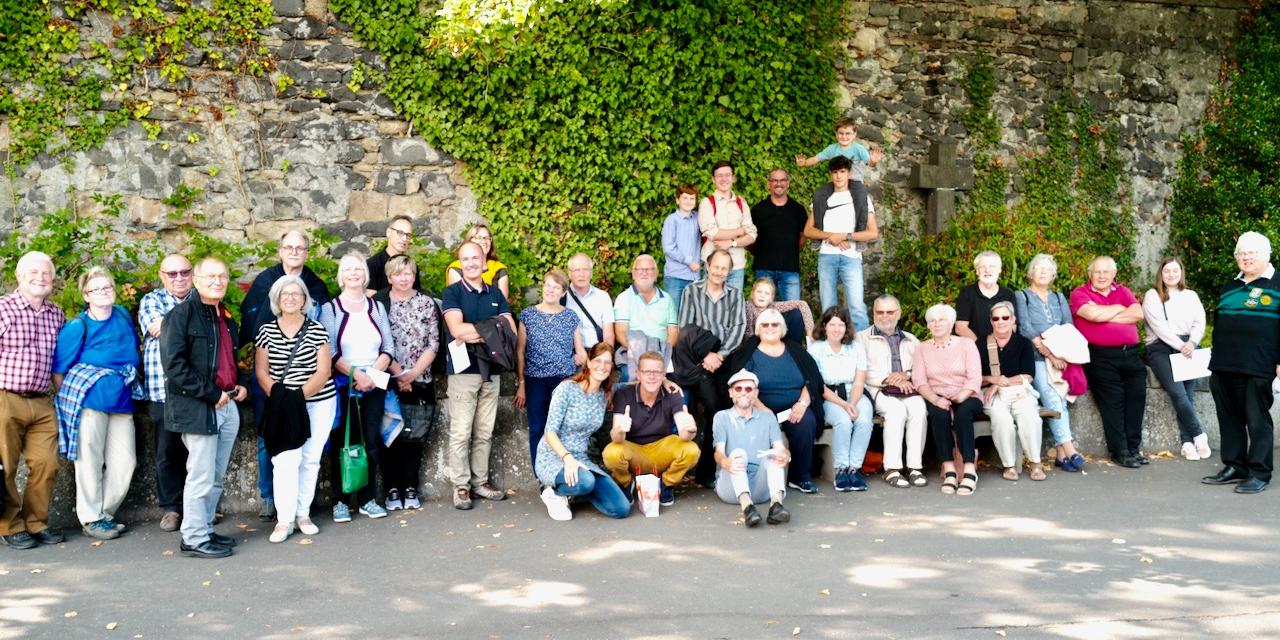 Die Sprecher des Diakonenkreises Koblenz, Michael Kremer und Sebastian Mählmann hatten die Diakone mit ihren Familien nach Maria Laach eingeladen. Foto: Michael Kremer