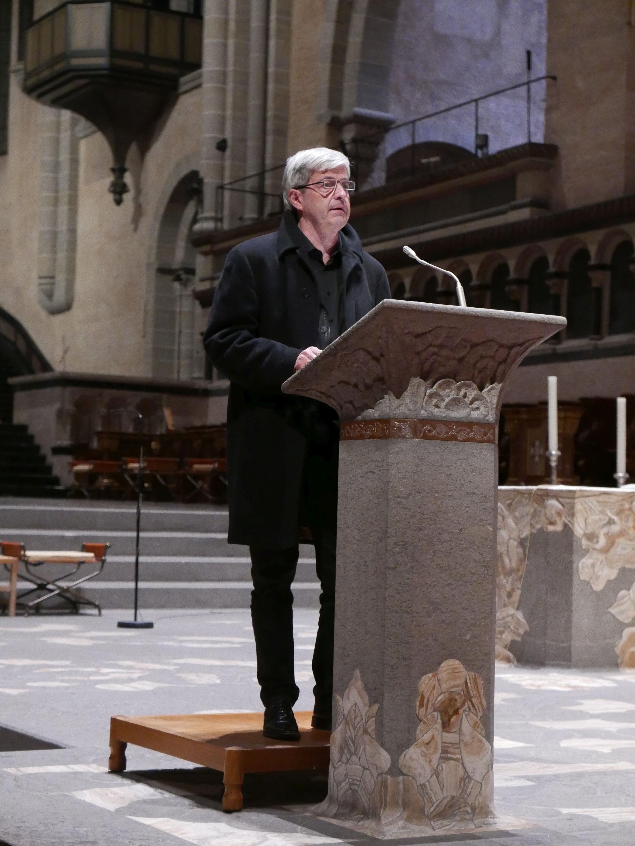 Stephan Wahl im Trierer Dom (Foto: Paulinus/C. Cüppers)