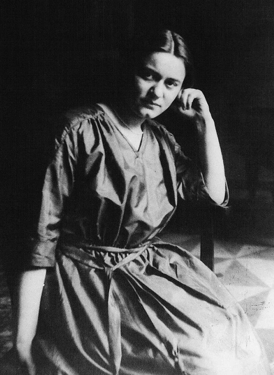 Edith Stein konvertierte vom jüdischen Glauben zum Christentum und trat 1933 in den Karmel Maria vom Frieden ein.